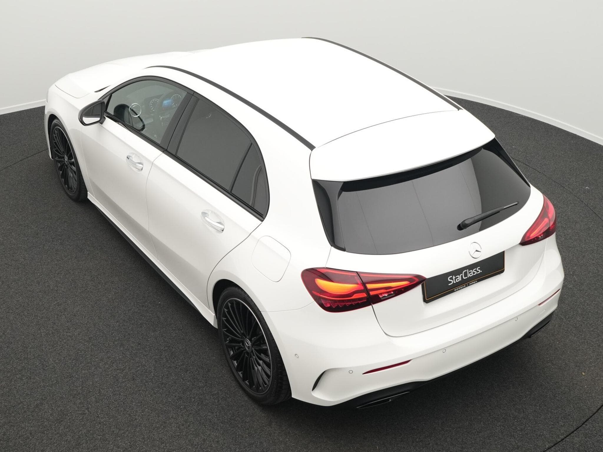 Mercedes A 200 d AMG-Line MUlti+Kamera+Night+19" (2025) - Photo 11