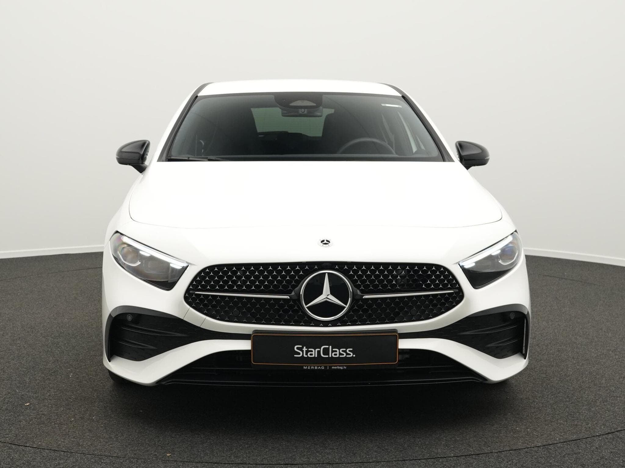 Mercedes A 200 d AMG-Line MUlti+Kamera+Night+19" (2025) - Photo 2
