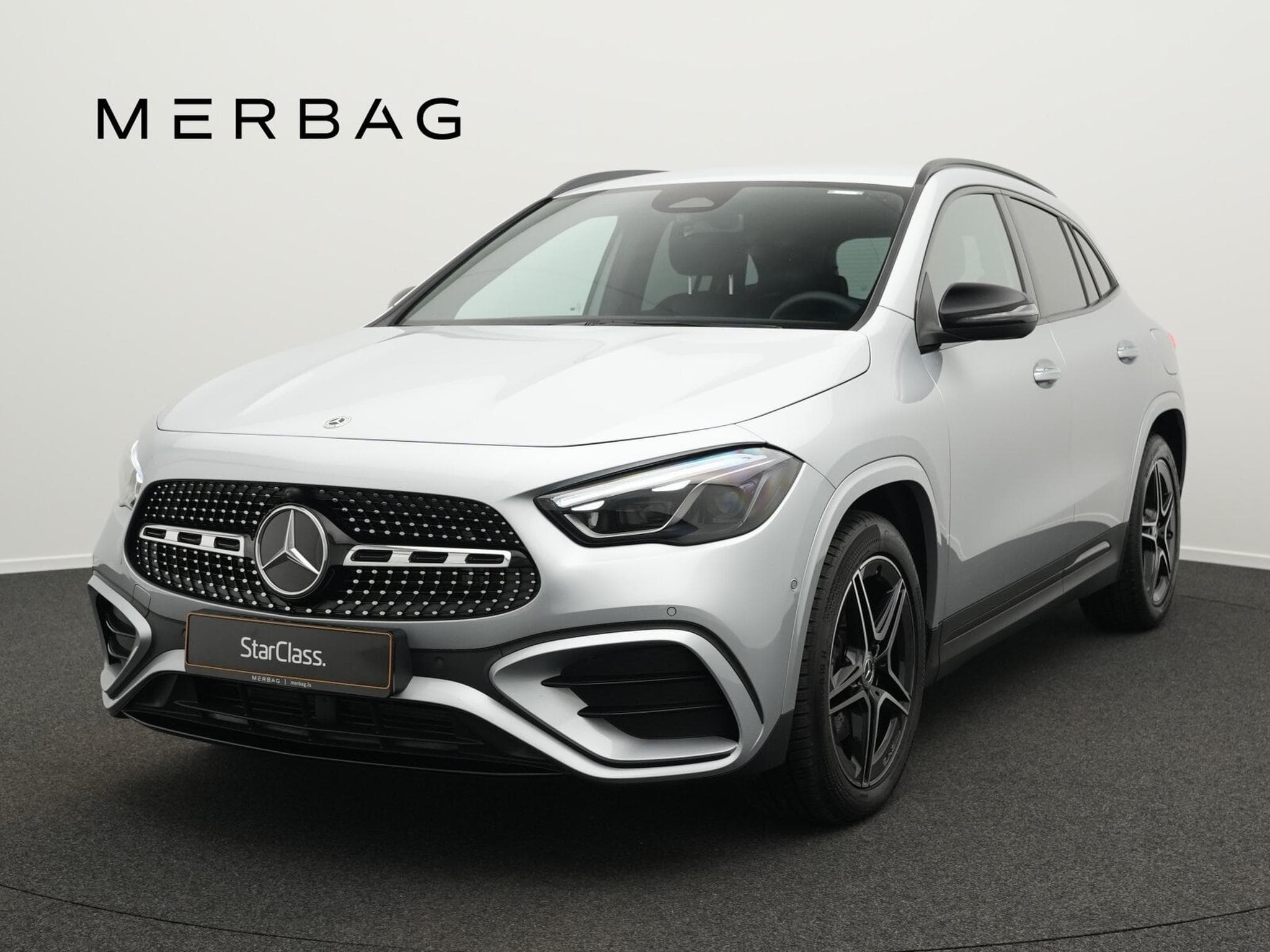Mercedes GLA 200 d AMG-Line Multi+Kamera+Night+19" (2025) - Photo 1
