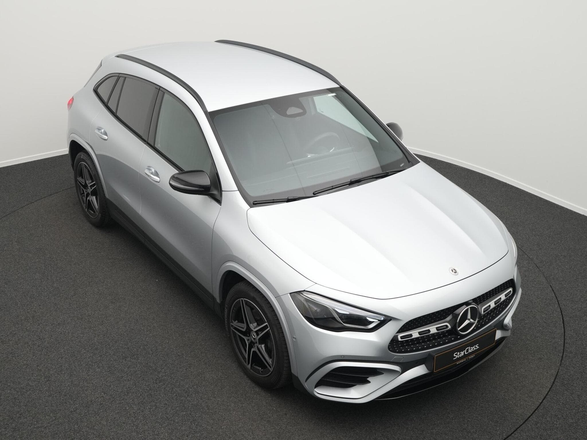 Mercedes GLA 200 d AMG-Line Multi+Kamera+Night+19" (2025) - Photo 10