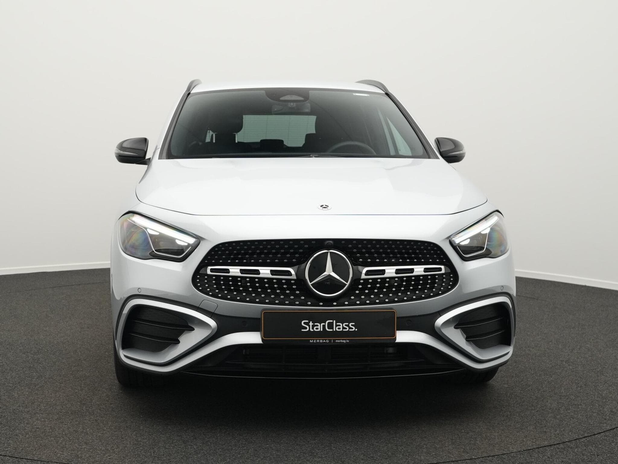 Mercedes GLA 200 d AMG-Line Multi+Kamera+Night+19" (2025) - Photo 2