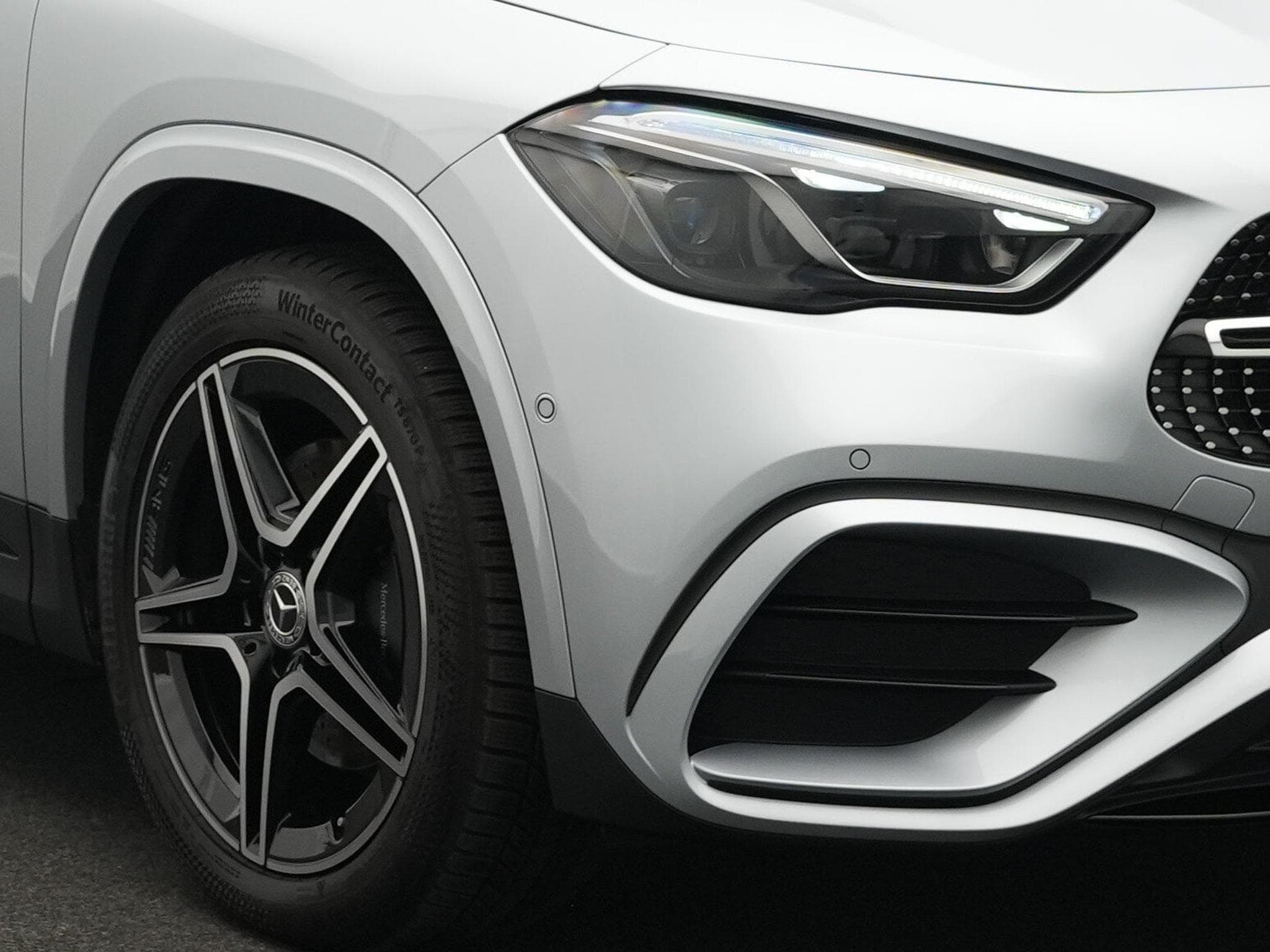 Mercedes GLA 200 d AMG-Line Multi+Kamera+Night+19" (2025) - Photo 7