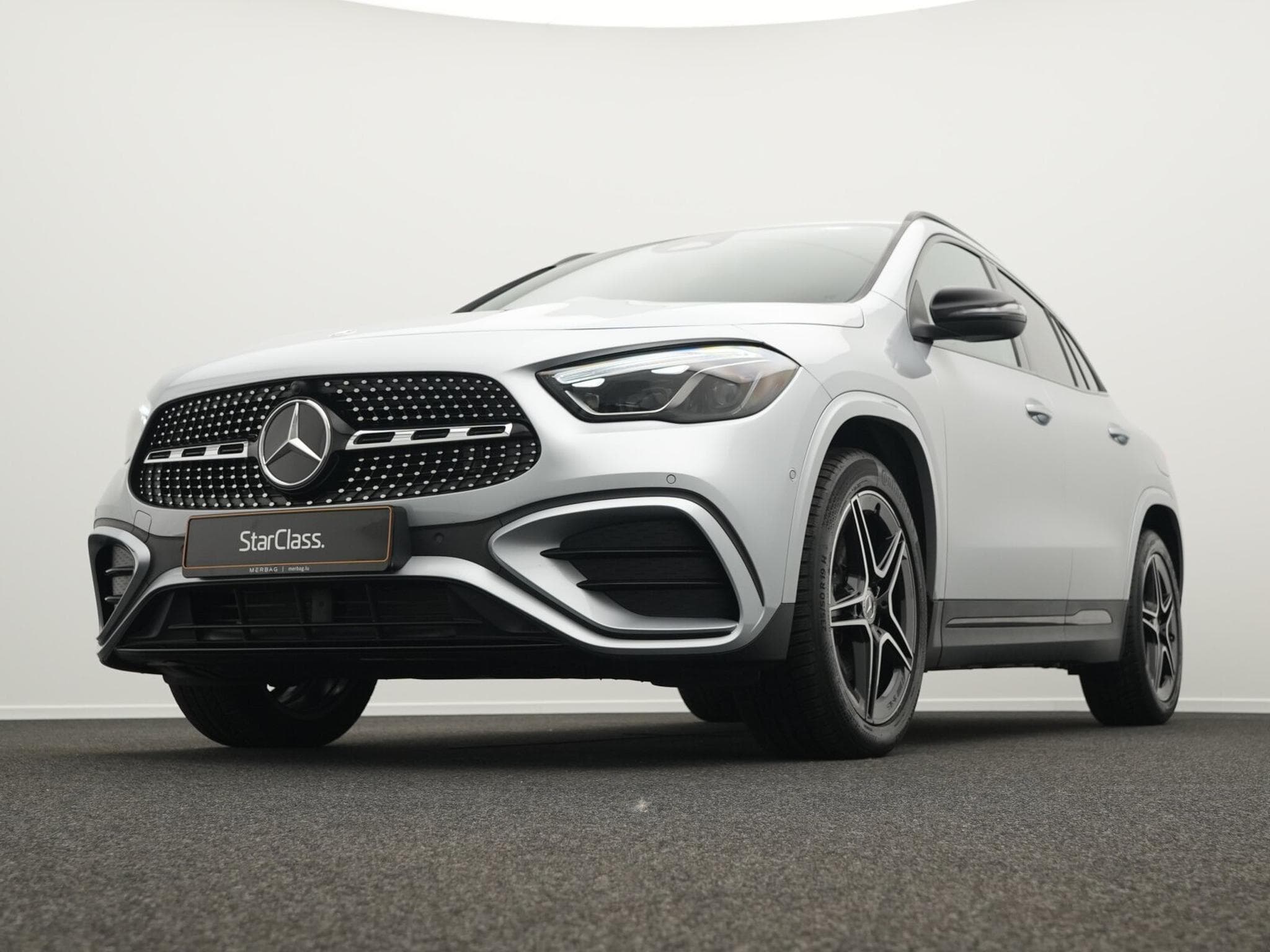Mercedes GLA 200 d AMG-Line Multi+Kamera+Night+19" (2025) - Photo 8