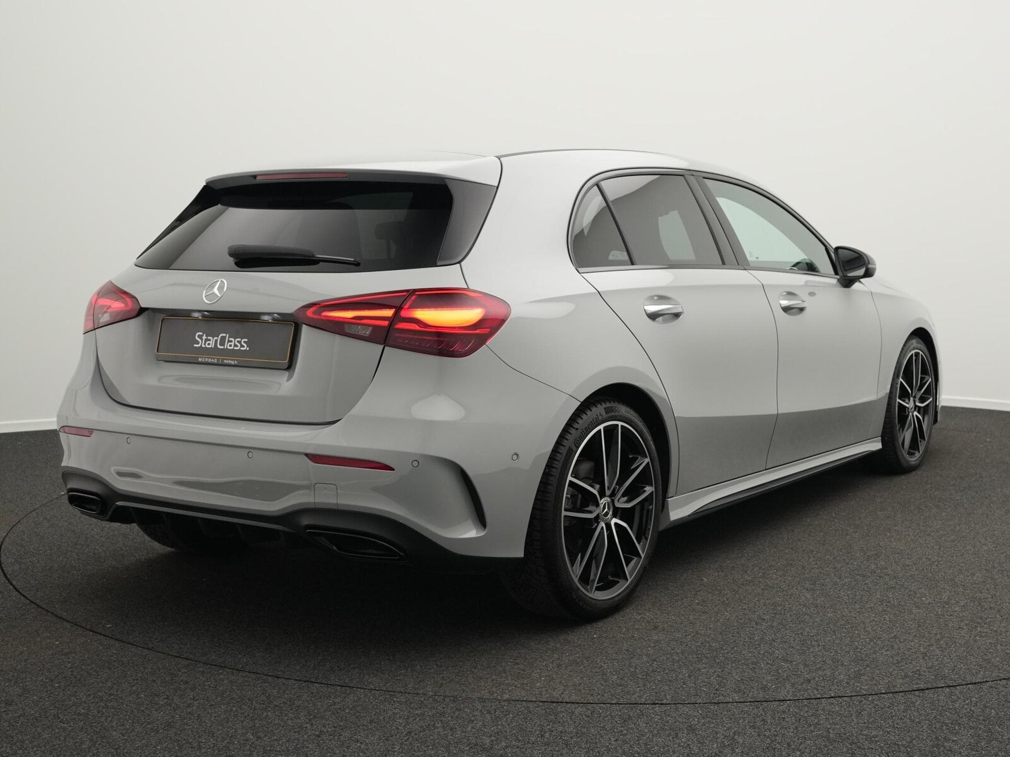 Mercedes A 200 d AMG-Line Multi+Kamera+Night+19" (2025) - Photo 3