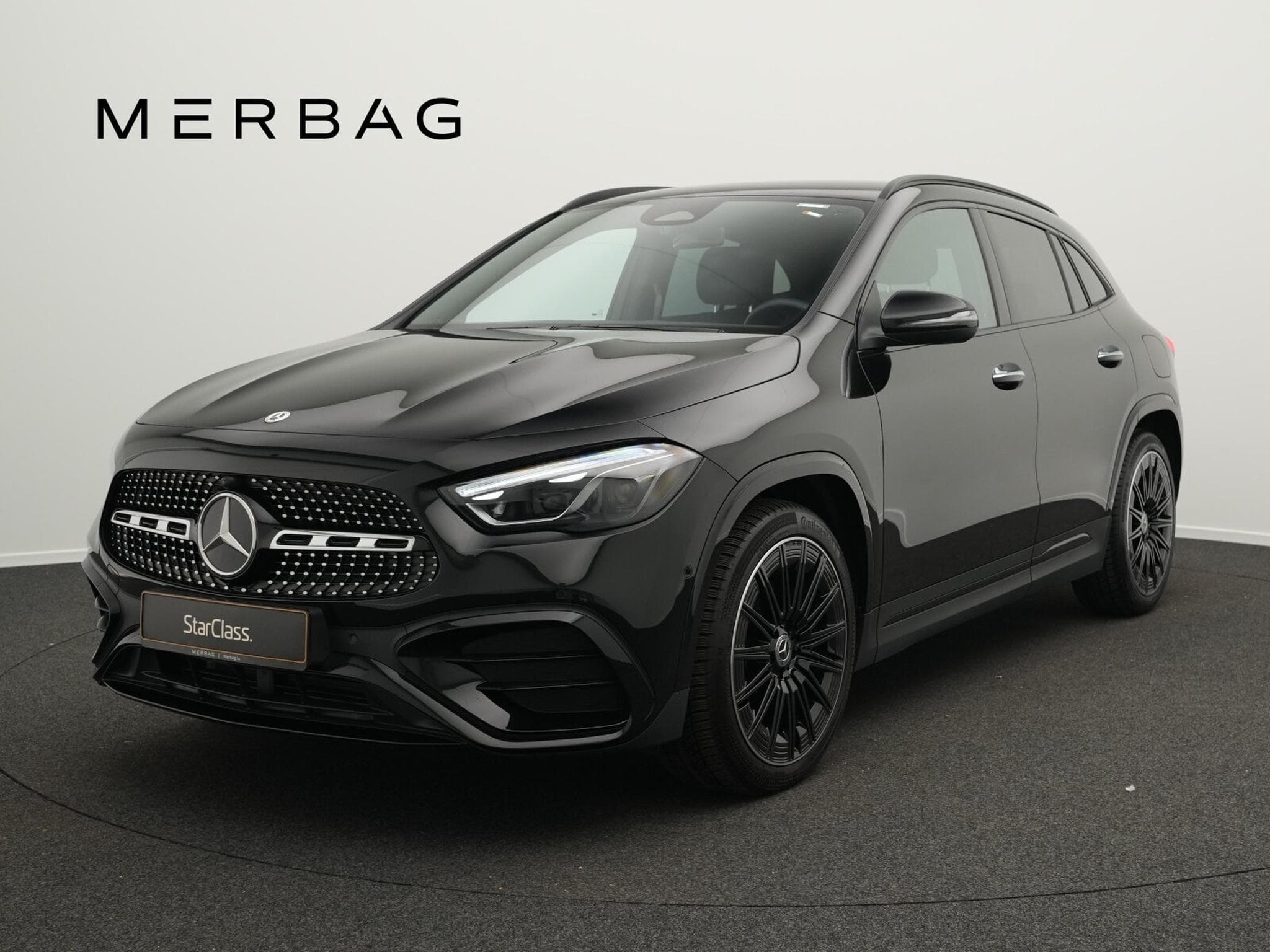Mercedes GLA 200 d AMG-Line Multi+Kamera+Night+20"+AHK (2025) - Photo 1