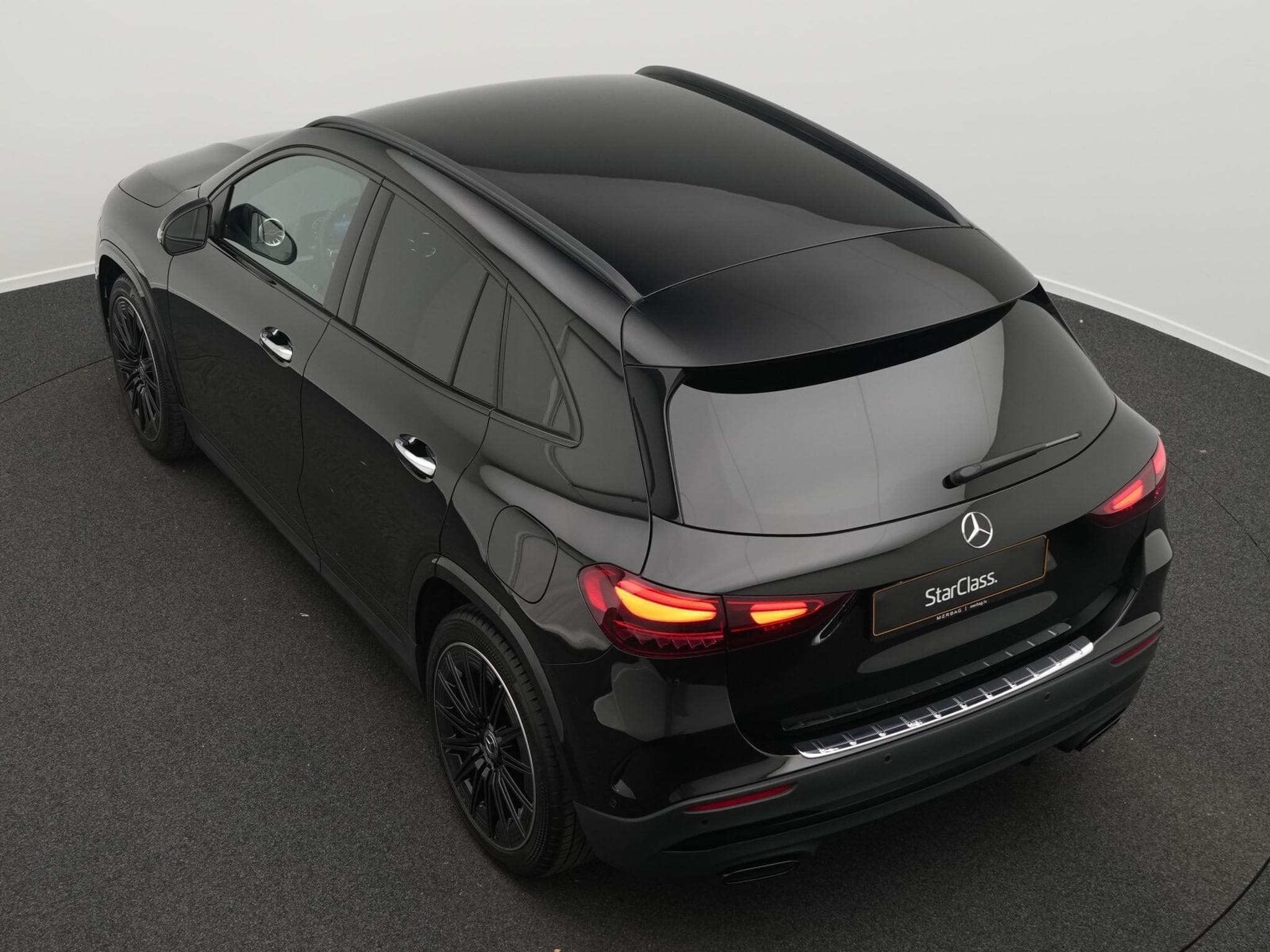 Mercedes GLA 200 d AMG-Line Multi+Kamera+Night+20"+AHK (2025) - Photo 11