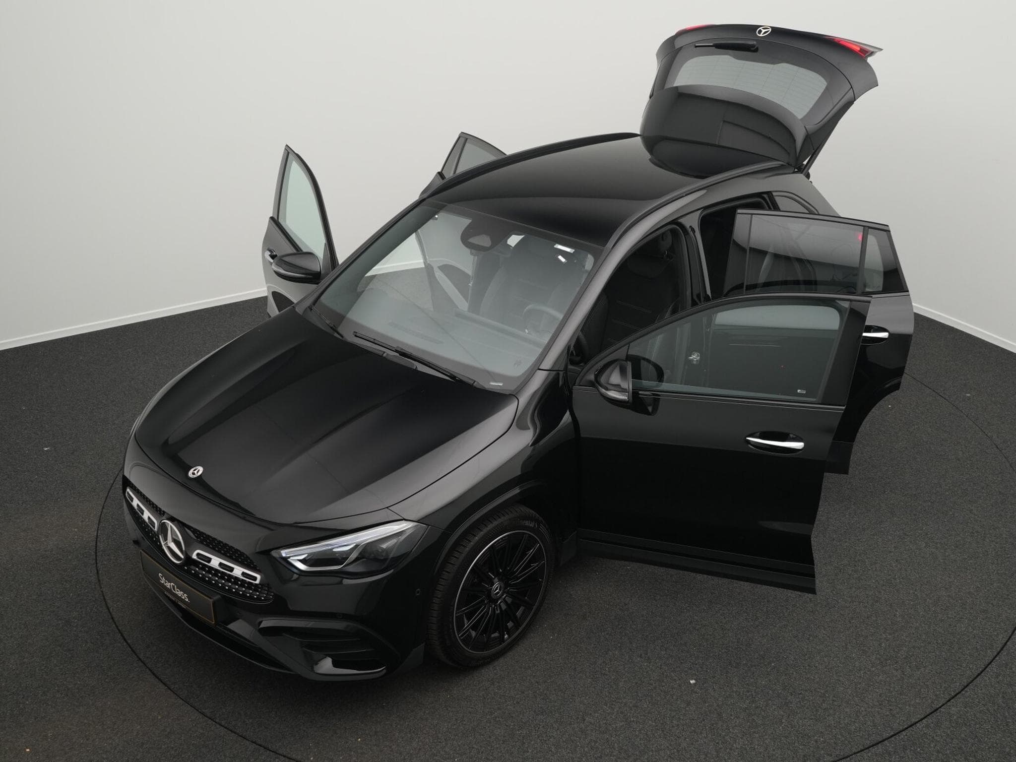 Mercedes GLA 200 d AMG-Line Multi+Kamera+Night+20"+AHK (2025) - Photo 12
