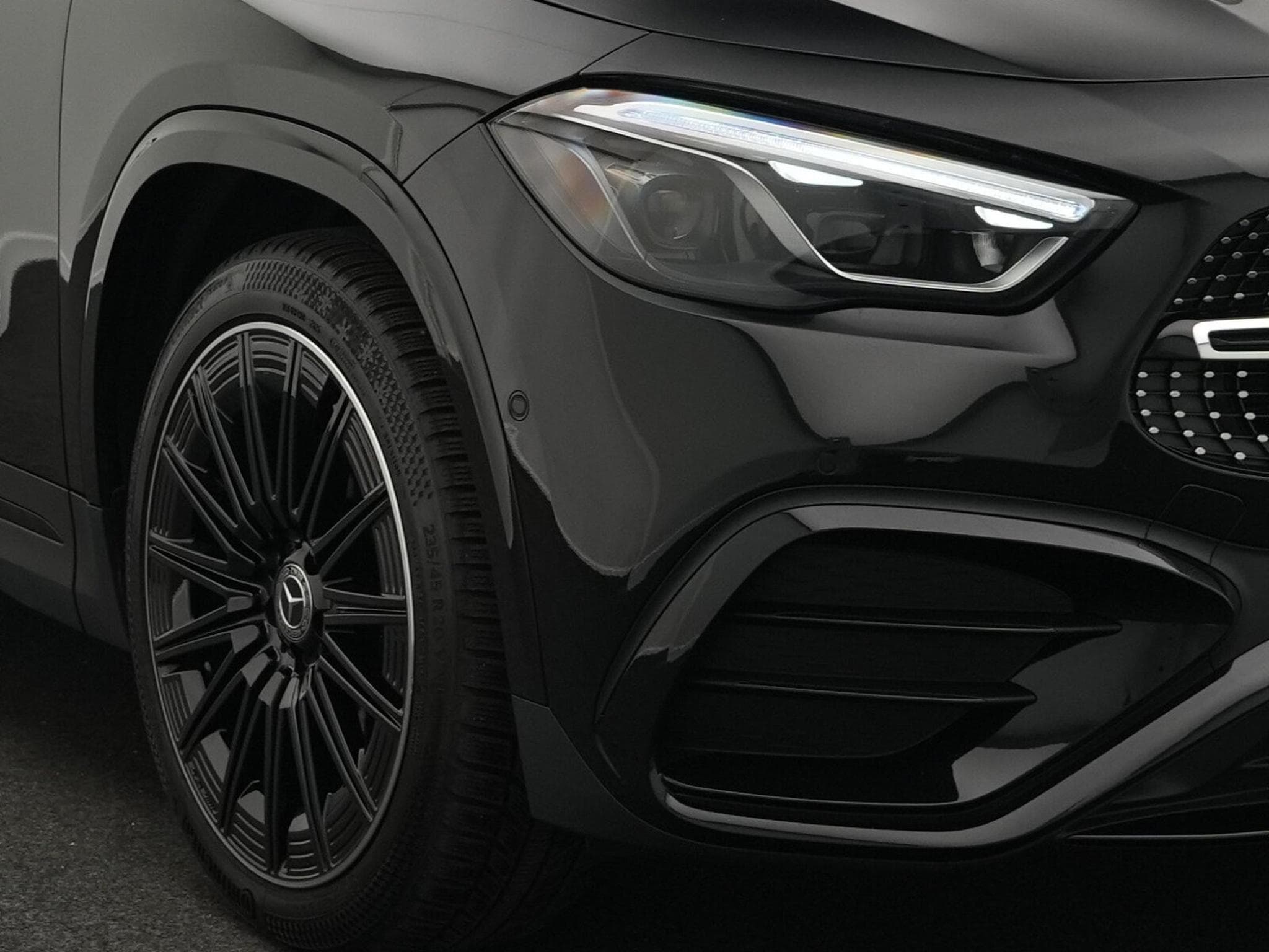 Mercedes GLA 200 d AMG-Line Multi+Kamera+Night+20"+AHK (2025) - Photo 7