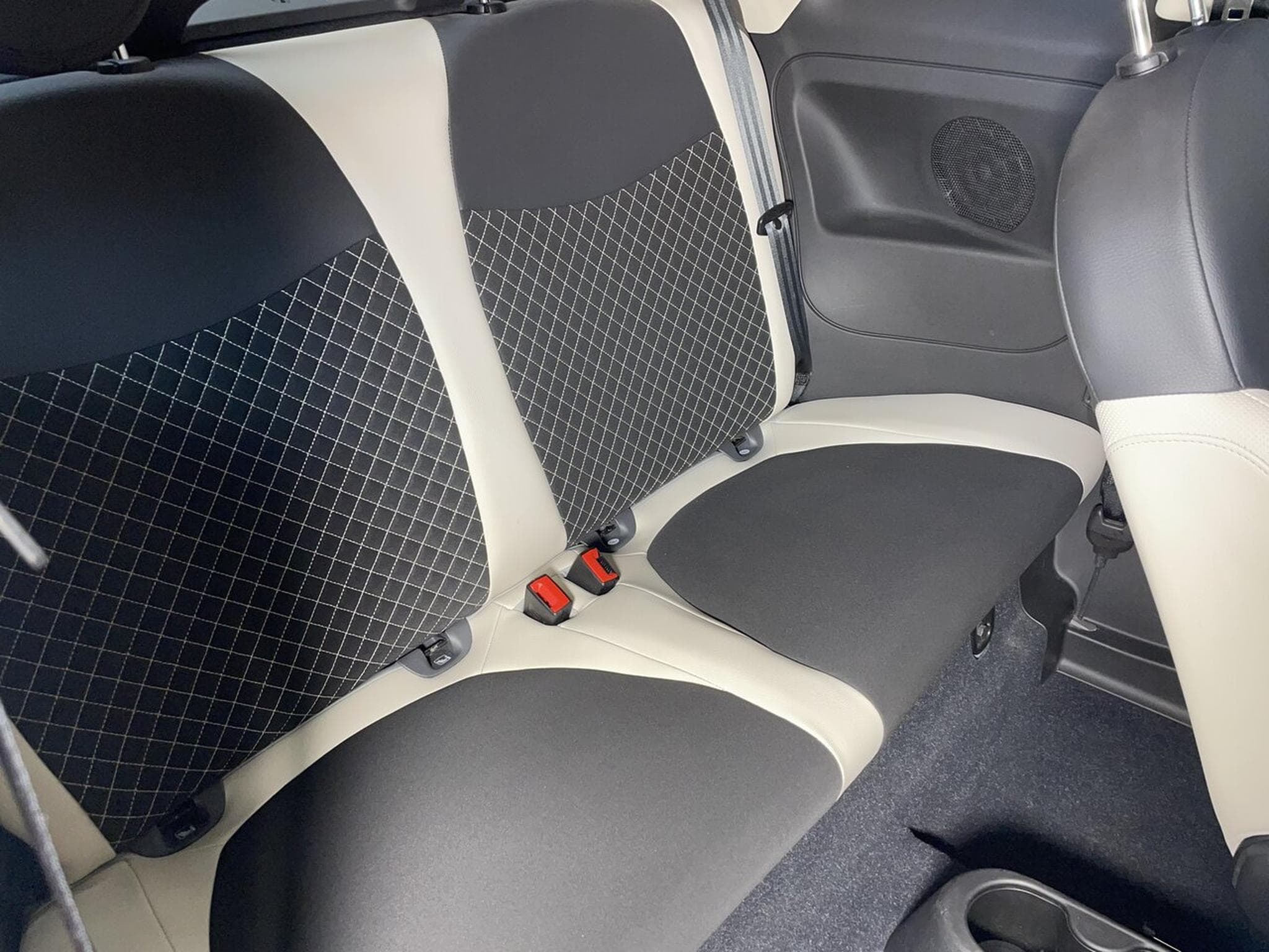 Fiat 500 1.0 70 CV HYBRID LOUNGE BLUETOOTH CABRIOLET (2022) - Photo 13