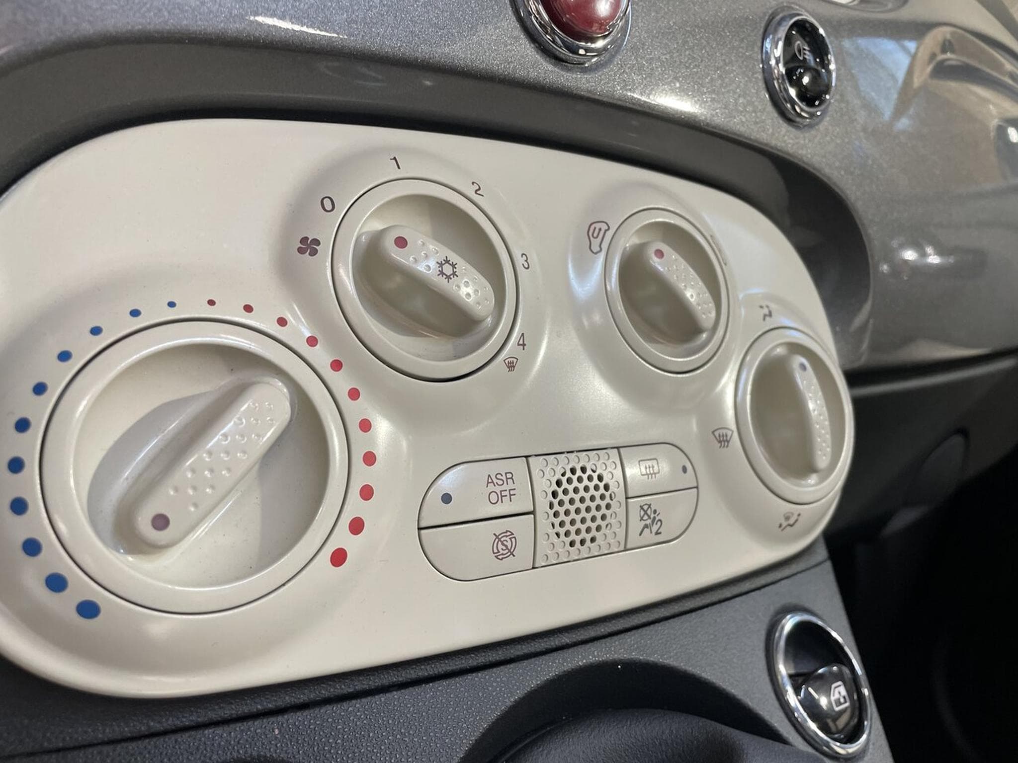 Fiat 500 1.0 70 CV HYBRID LOUNGE BLUETOOTH CABRIOLET (2022) - Photo 6