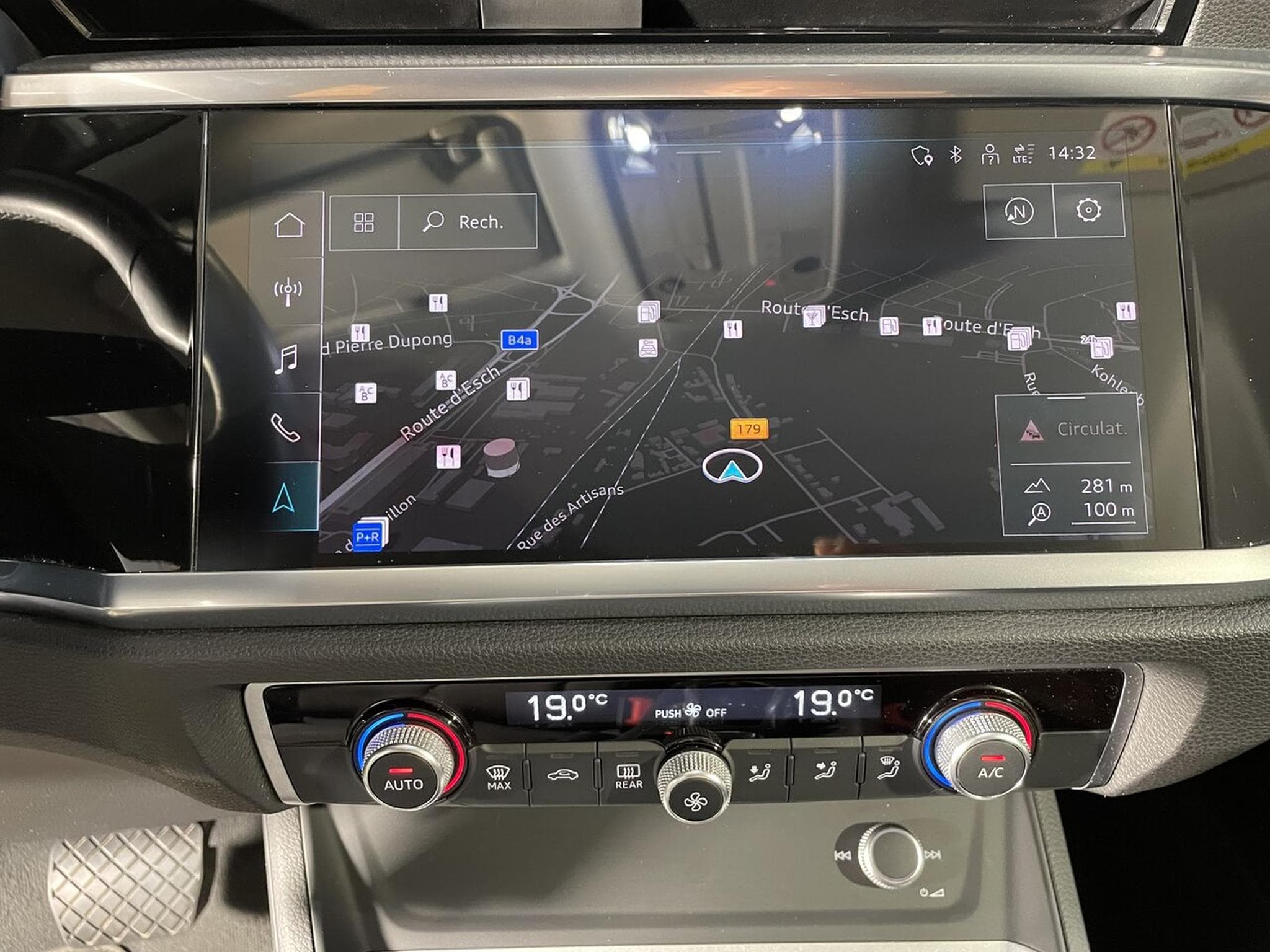 Audi Q3 SPORTBACK 35 TDI 150 S-TRONIC VIRTUAL COCKPIT (2021) - Photo 4