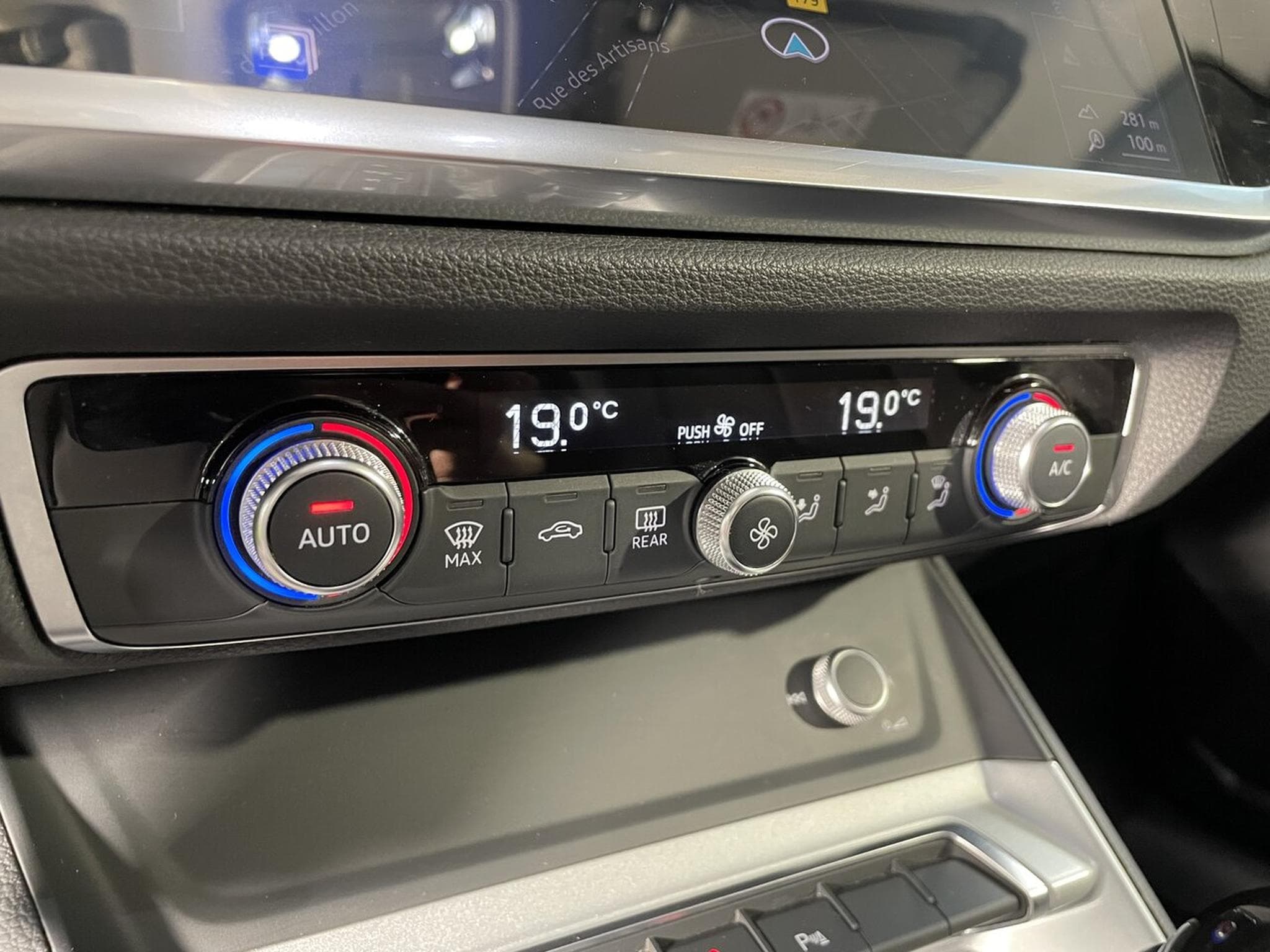 Audi Q3 SPORTBACK 35 TDI 150 S-TRONIC VIRTUAL COCKPIT (2021) - Photo 6