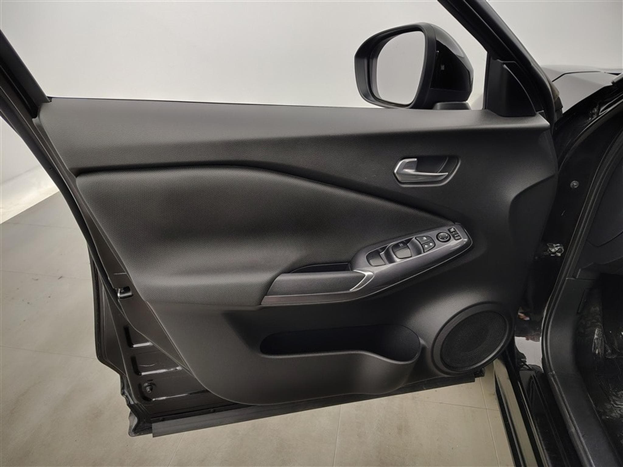 Nissan Juke 1.0 DIG-T 2WD Acenta CARPLAY / FULL LED / CLIM (2023) - Photo 17