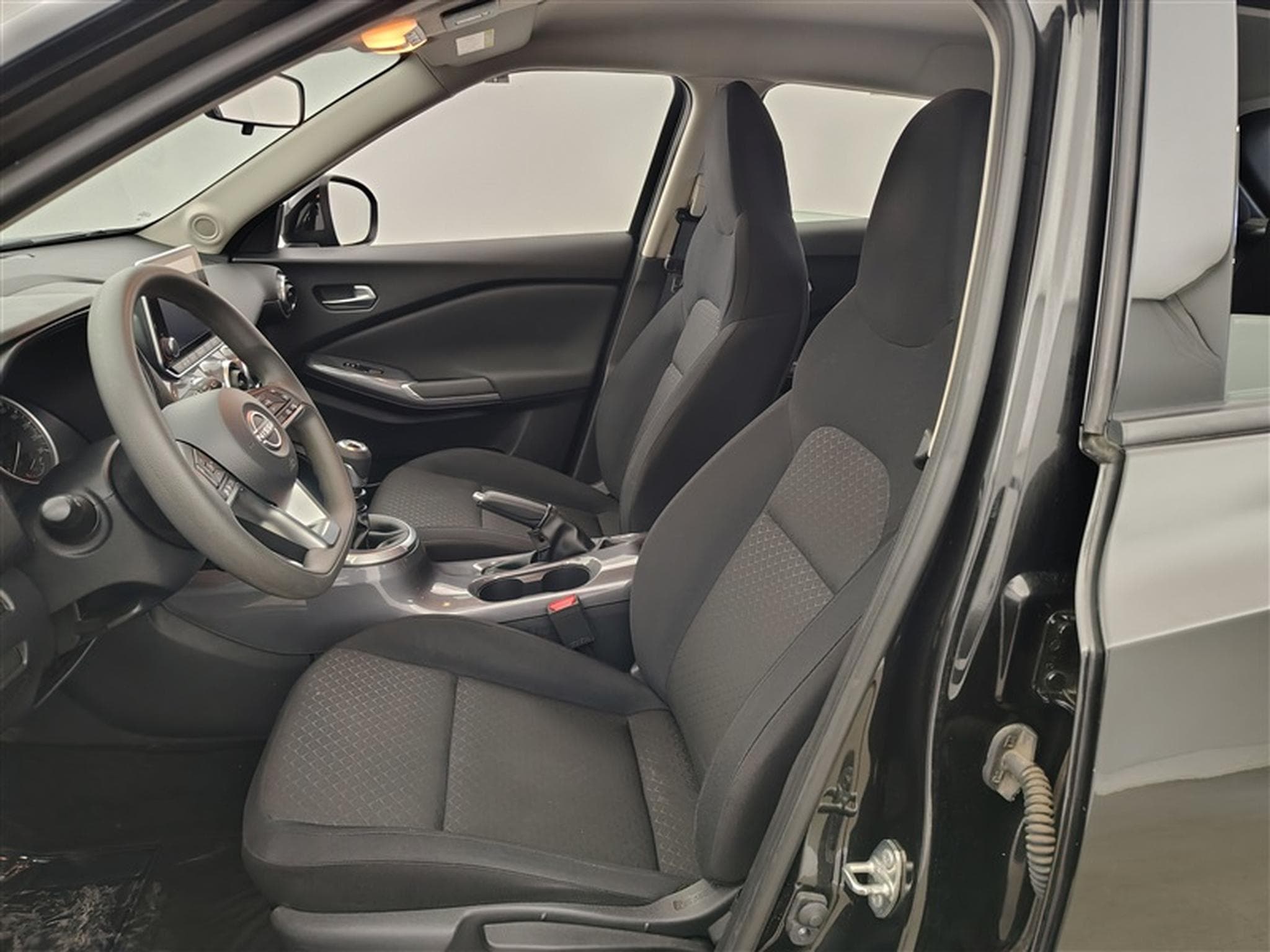 Nissan Juke 1.0 DIG-T 2WD Acenta CARPLAY / FULL LED / CLIM (2023) - Photo 7