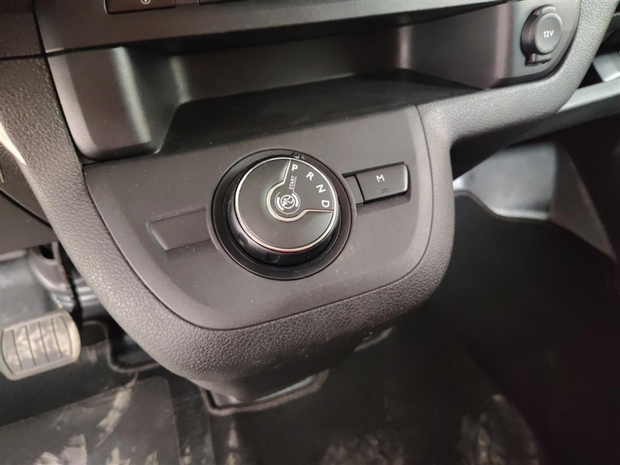 Peugeot Expert 2.0 BlueHDi EAT8 L2 NAVI CLIM / TEL / PDC AV-AR (2023) - Photo 12
