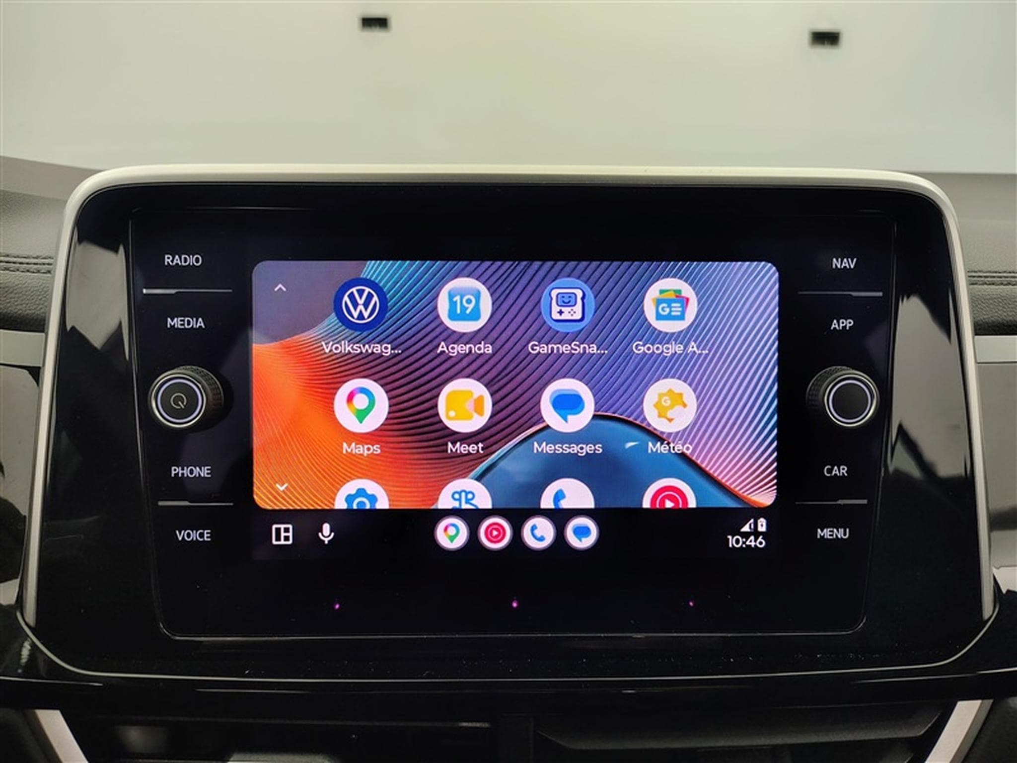 VW T-Roc 1.0 TSI 110cv R-Line CARPLAY / FULL LED / PDC AV+AR / JA 17" (2024) - Photo 20