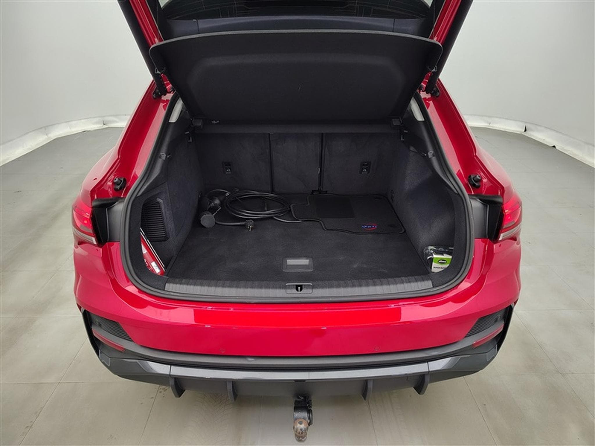 Audi Q3 Sportback PHEV 45 TFSIe S-tronic 180 NAVI / FULL LED (2023) - Photo 14