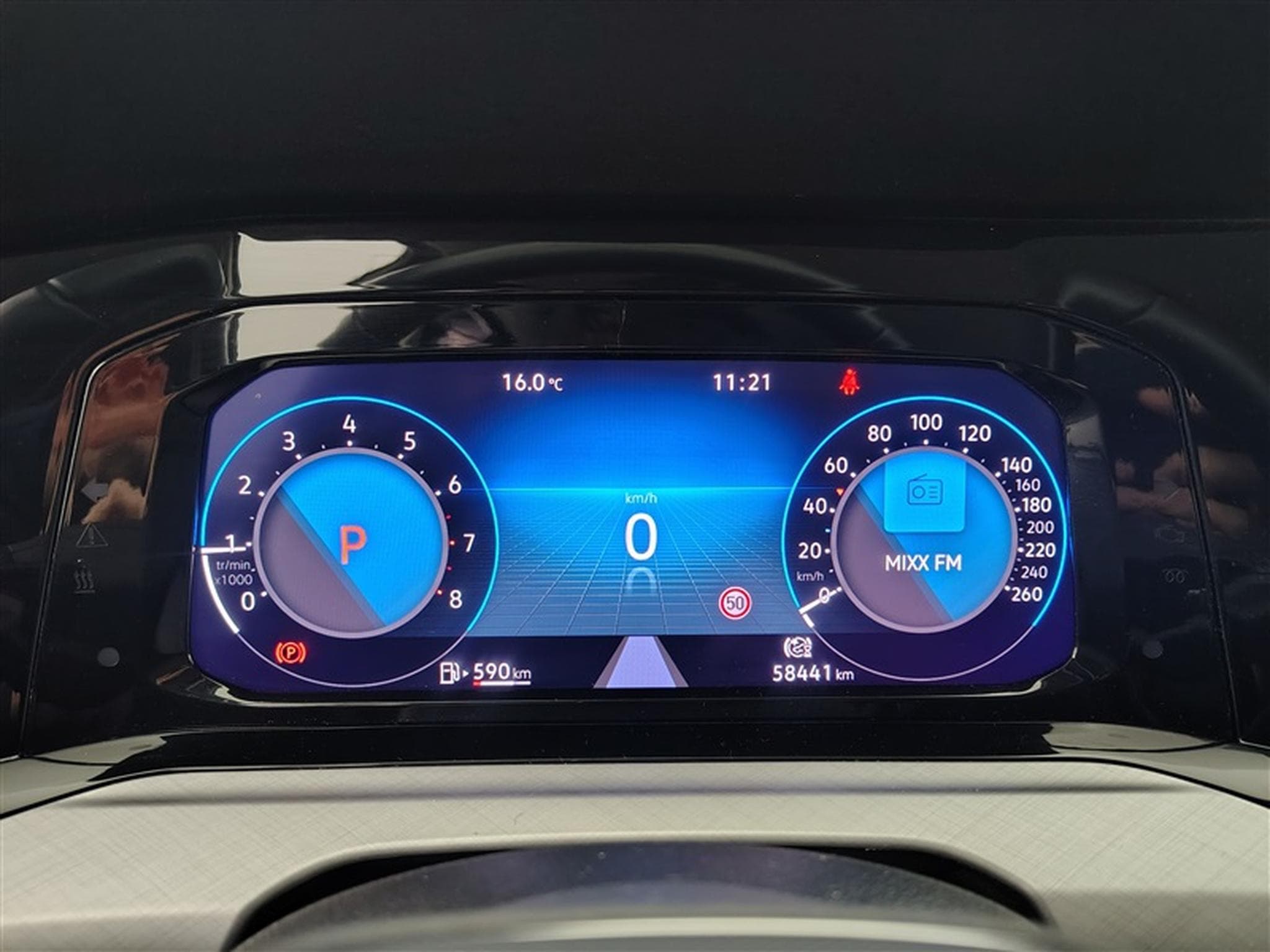VW Golf 1.0 tsi Business DSG (2023) - Photo 10