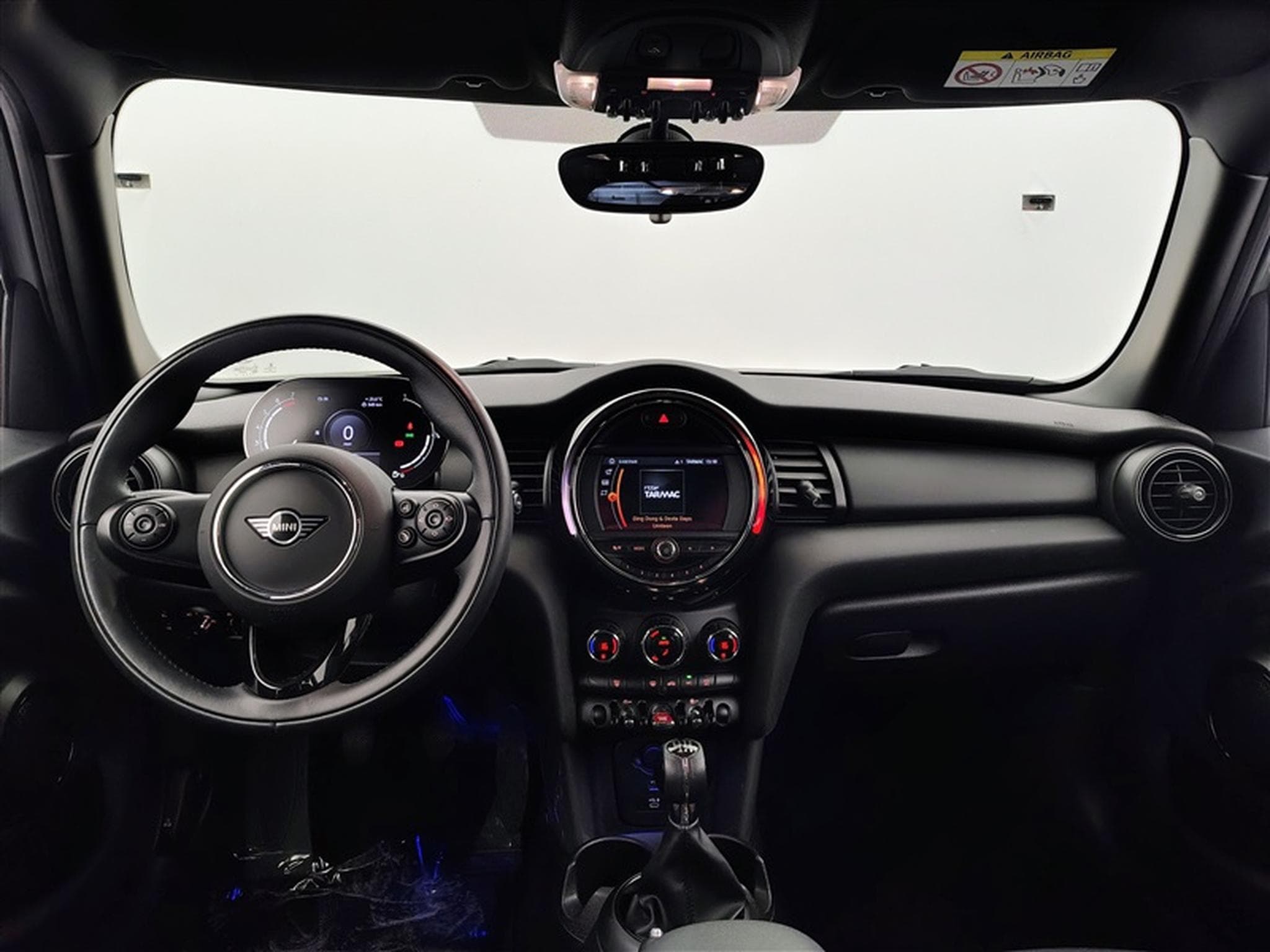 MINI Cooper Mini 1.5 One  Navi / Clim / PDC (2020) - Photo 8