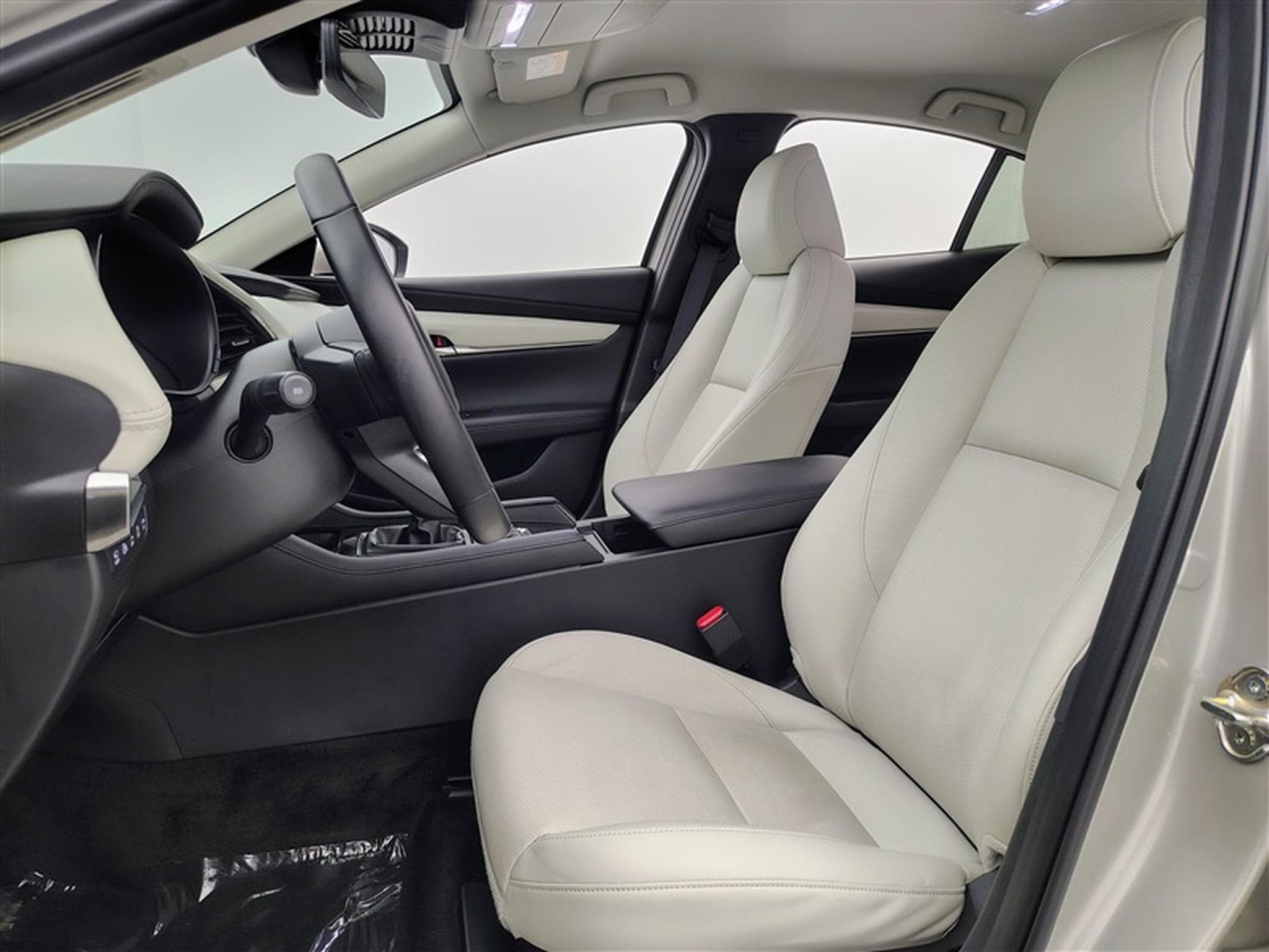 Mazda #3 Hatchback 2.0i e-Skyactiv-G Nagisa (2024) - Photo 7