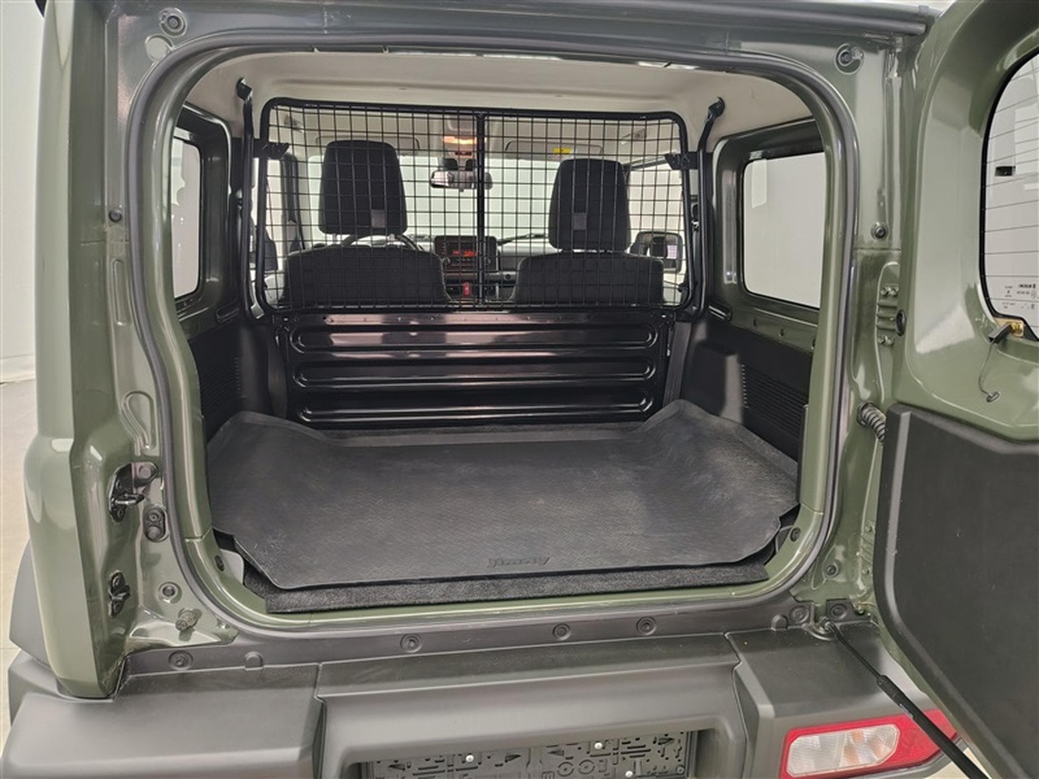 Suzuki Jimny 1.5i 4x4 GL CLIM / BLUETOOTH (2022) - Photo 13