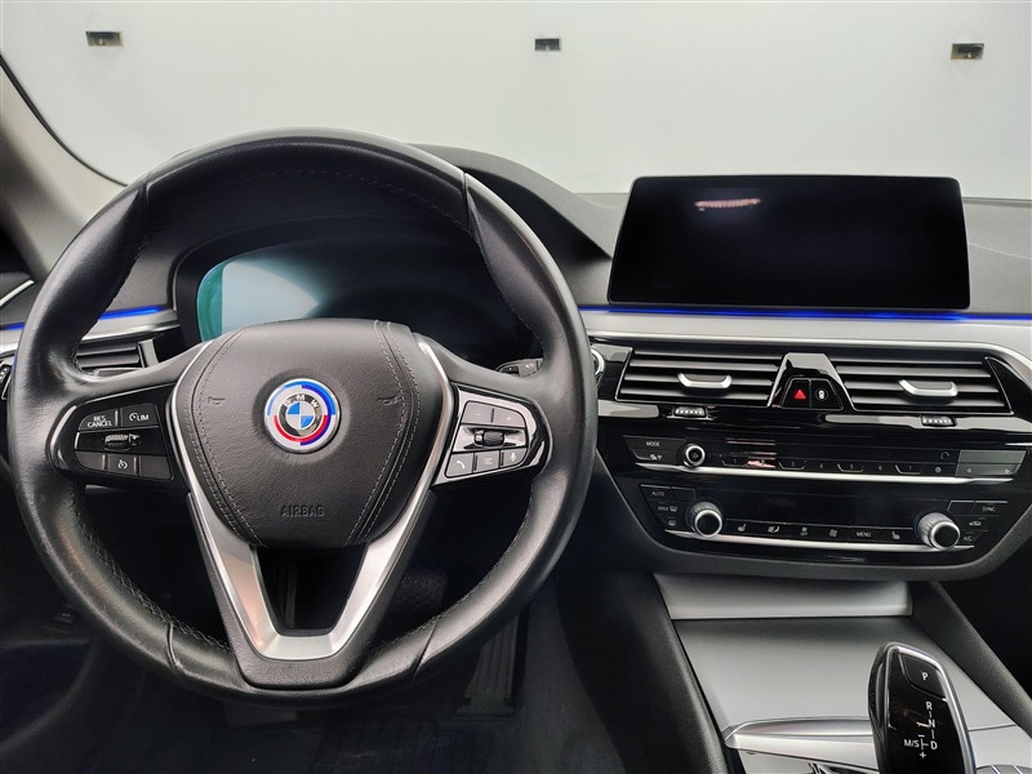 BMW 518 Touring 518 dA AdBlue (2019) - Photo 9