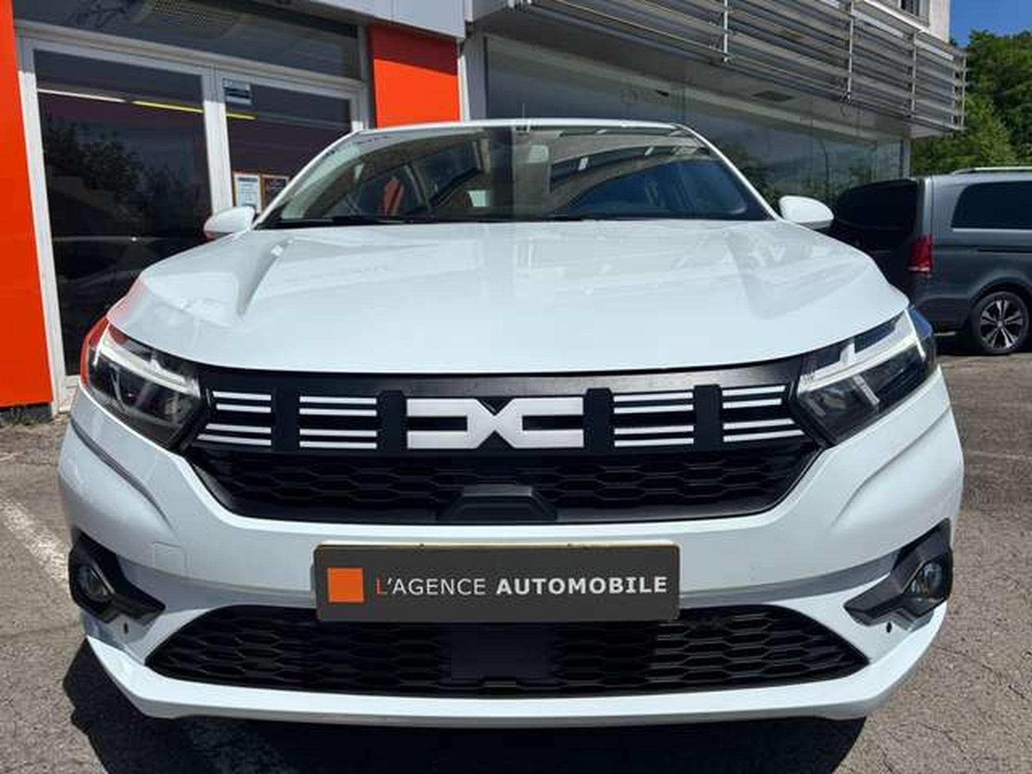 Dacia Sandero Expression SCe 65 GARANTIE JUSQU'A 36 MOIS (2024) - Photo 3