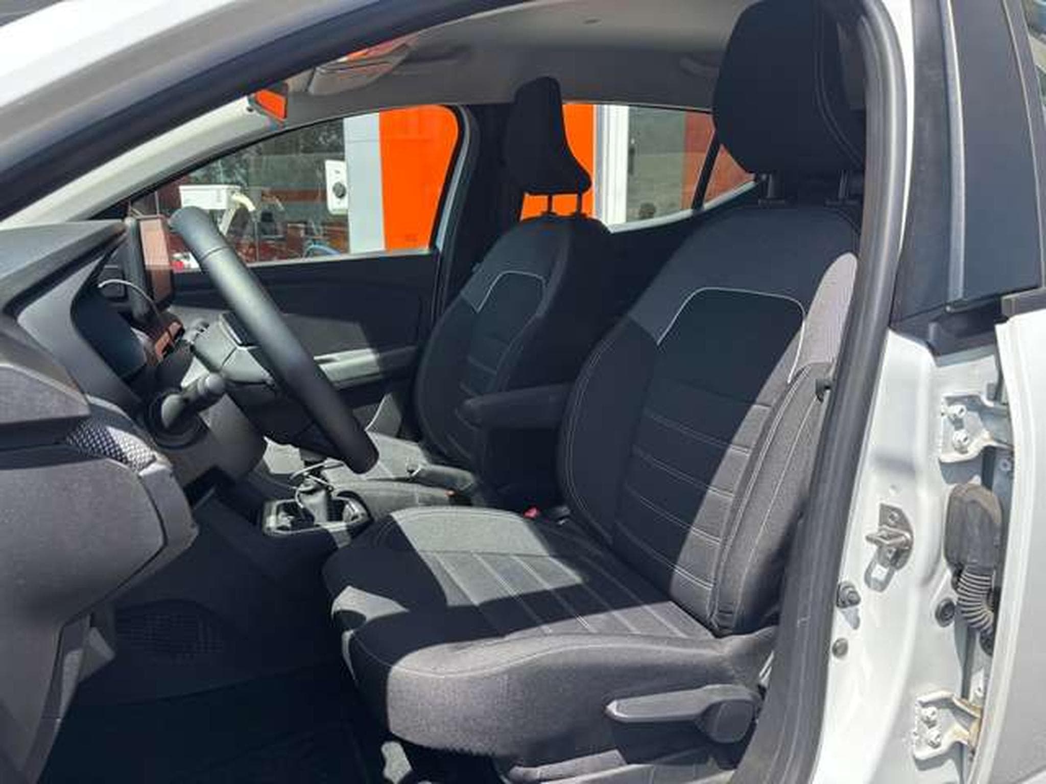 Dacia Sandero Expression SCe 65 GARANTIE JUSQU'A 36 MOIS (2024) - Photo 9
