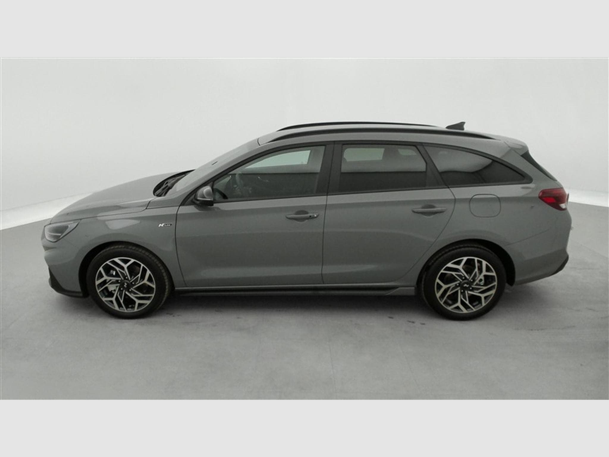 Hyundai i30 Combi 1.0 T-GDi 115cv N-Line NAVI / FULL LED / CAMERA / JA17 (2026) - Photo 3
