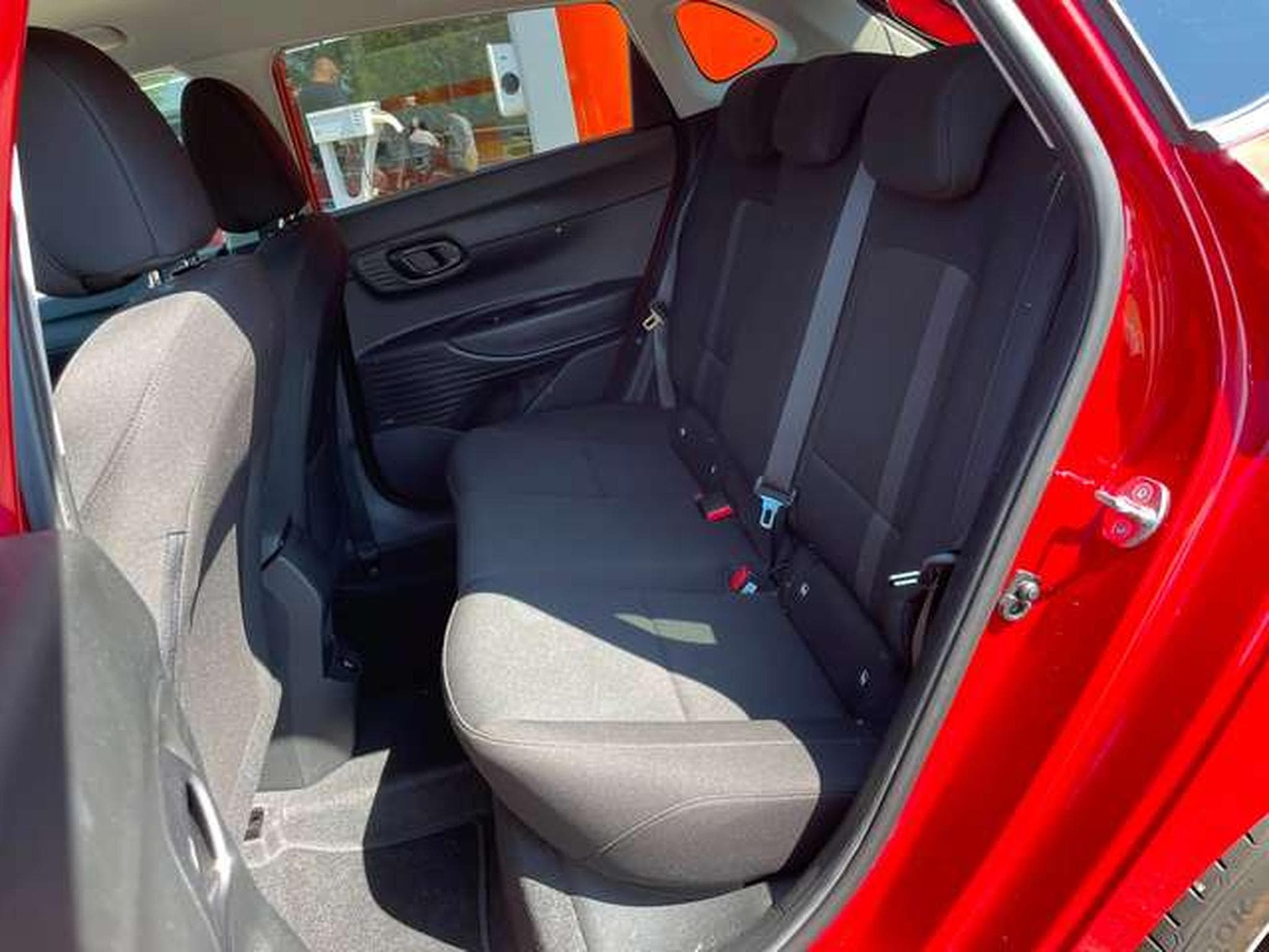 Hyundai i20 i20 1.0 T-GDI 7DCT Sky  GARANTIE JUSQU'A 36 MOIS (2024) - Photo 26