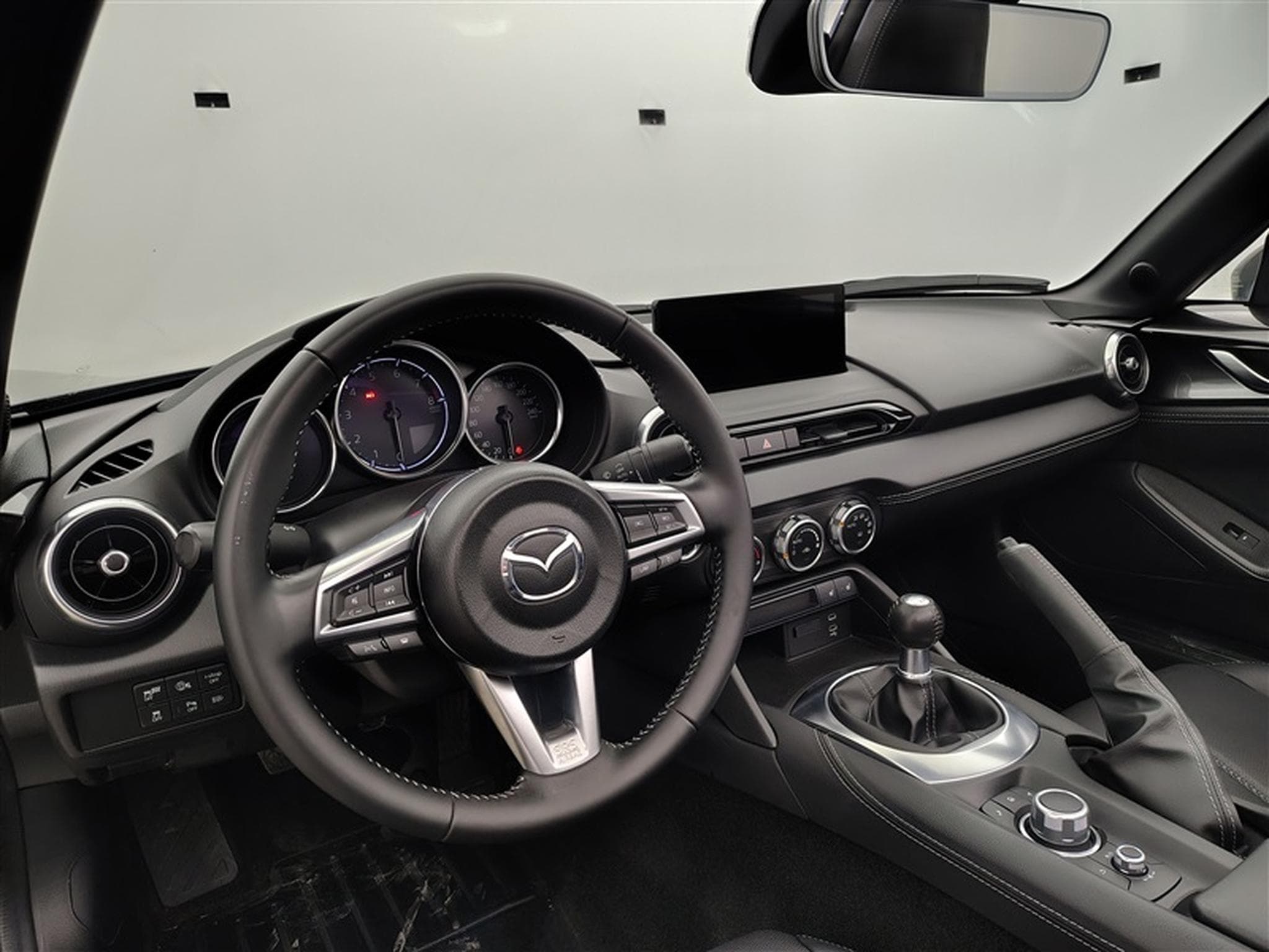 Mazda MX-5 1.5i Skyactiv-G Exclusive Line *NAVI/CUIR/FULL LED/CAM/JA16* (2024) - Photo 8