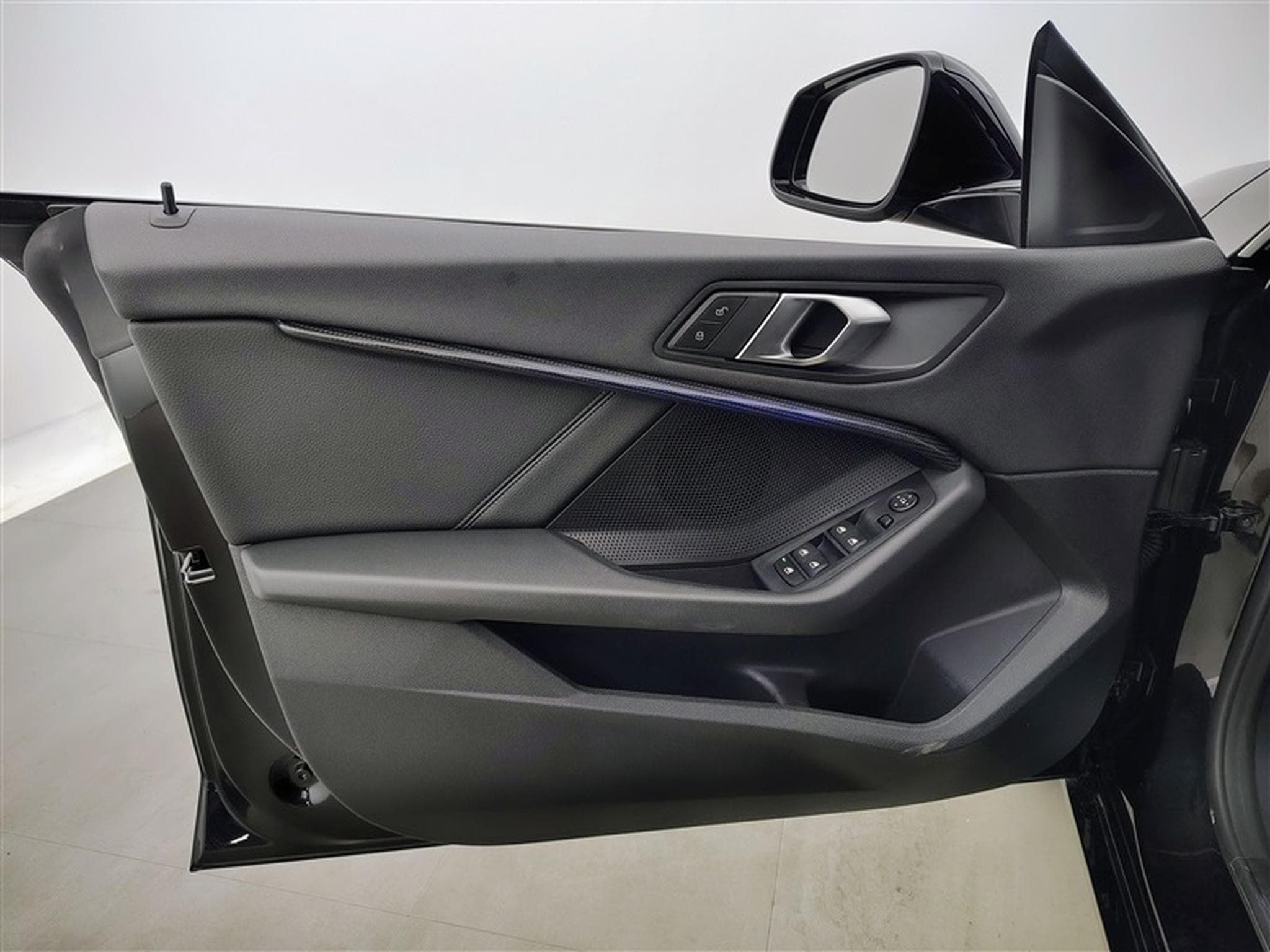 BMW 218 iA Gran Coupé Sport Line  Navi / Led (2023) - Photo 17