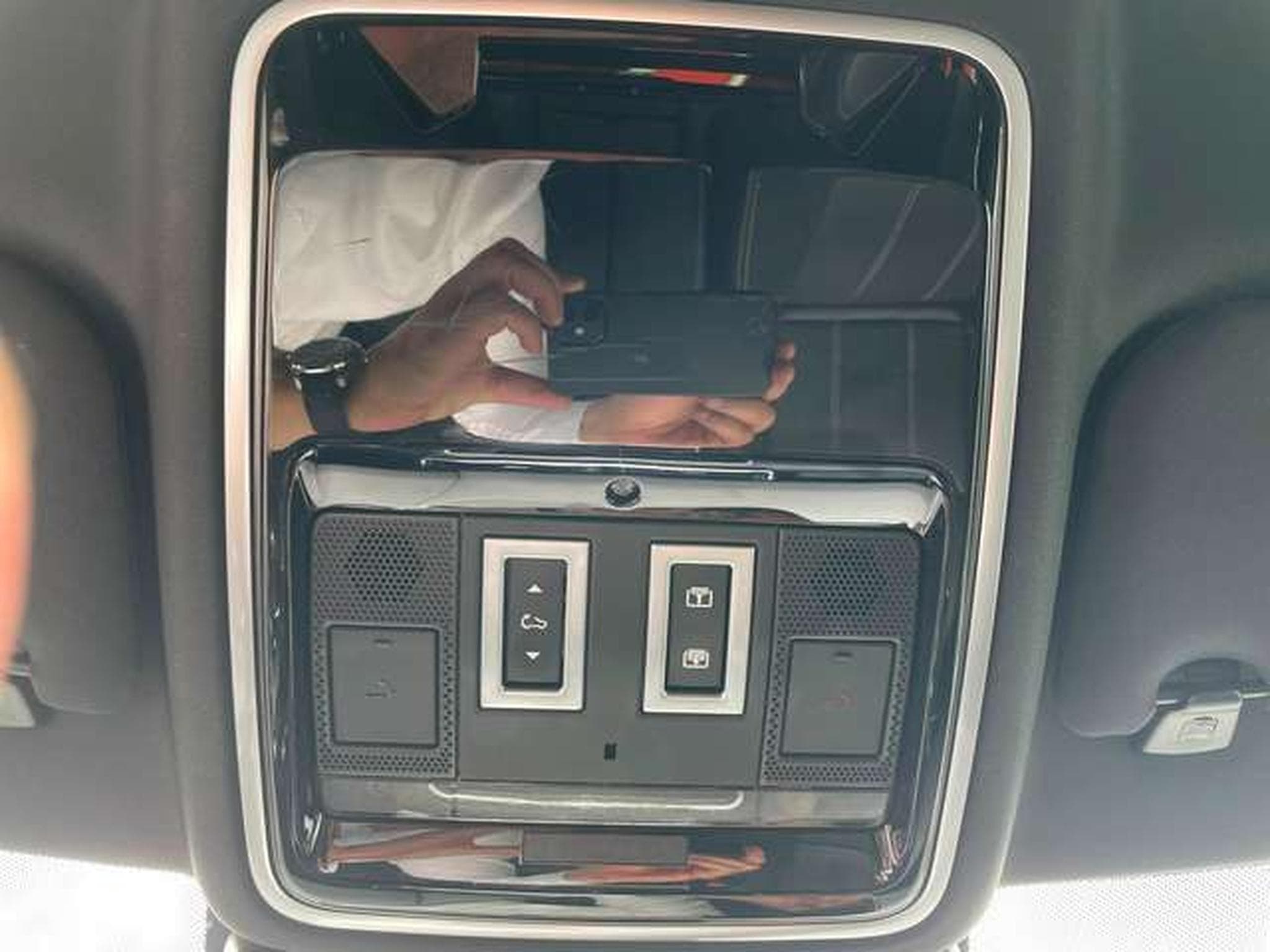 Land-Rover Range Rover Velar 2.0 R-Dynamic 4x4 Auto. (2022) - Photo 26