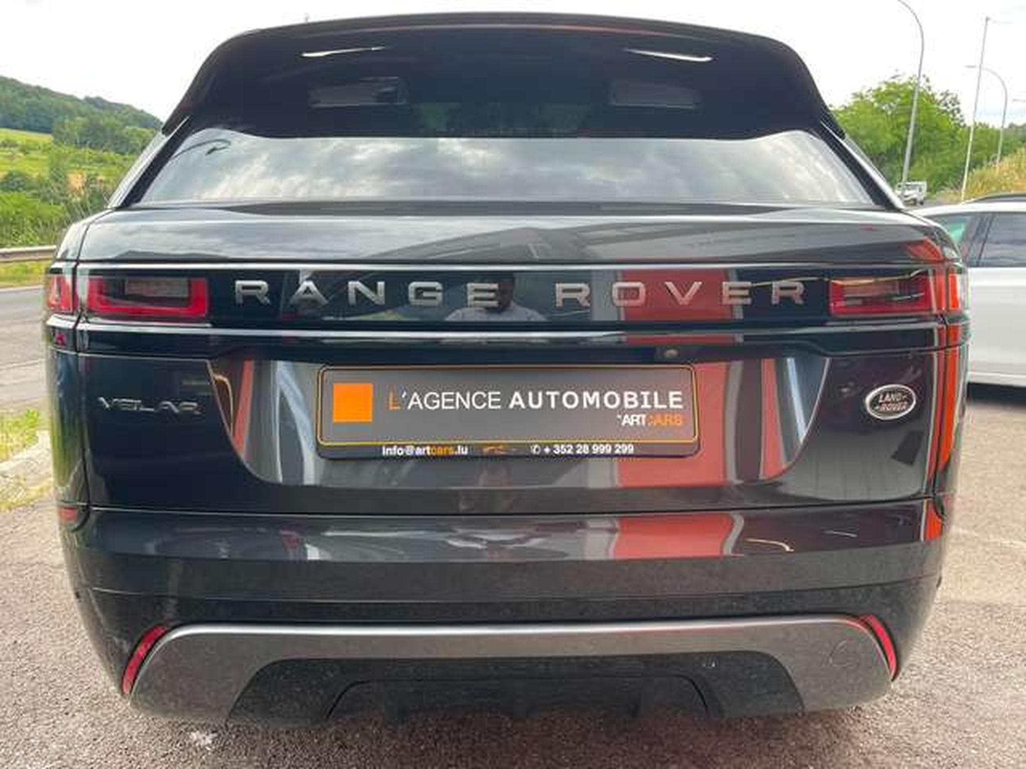 Land-Rover Range Rover Velar 2.0 R-Dynamic 4x4 Auto. (2022) - Photo 6