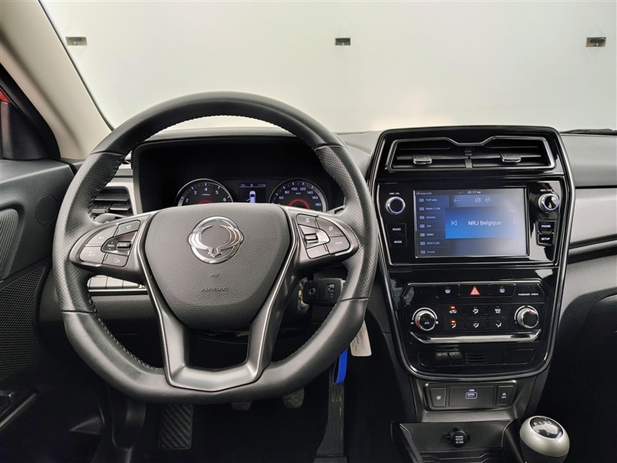 SsangYong Tivoli 1.5 T-GDI 2WD Amber (2021) - Photo 9