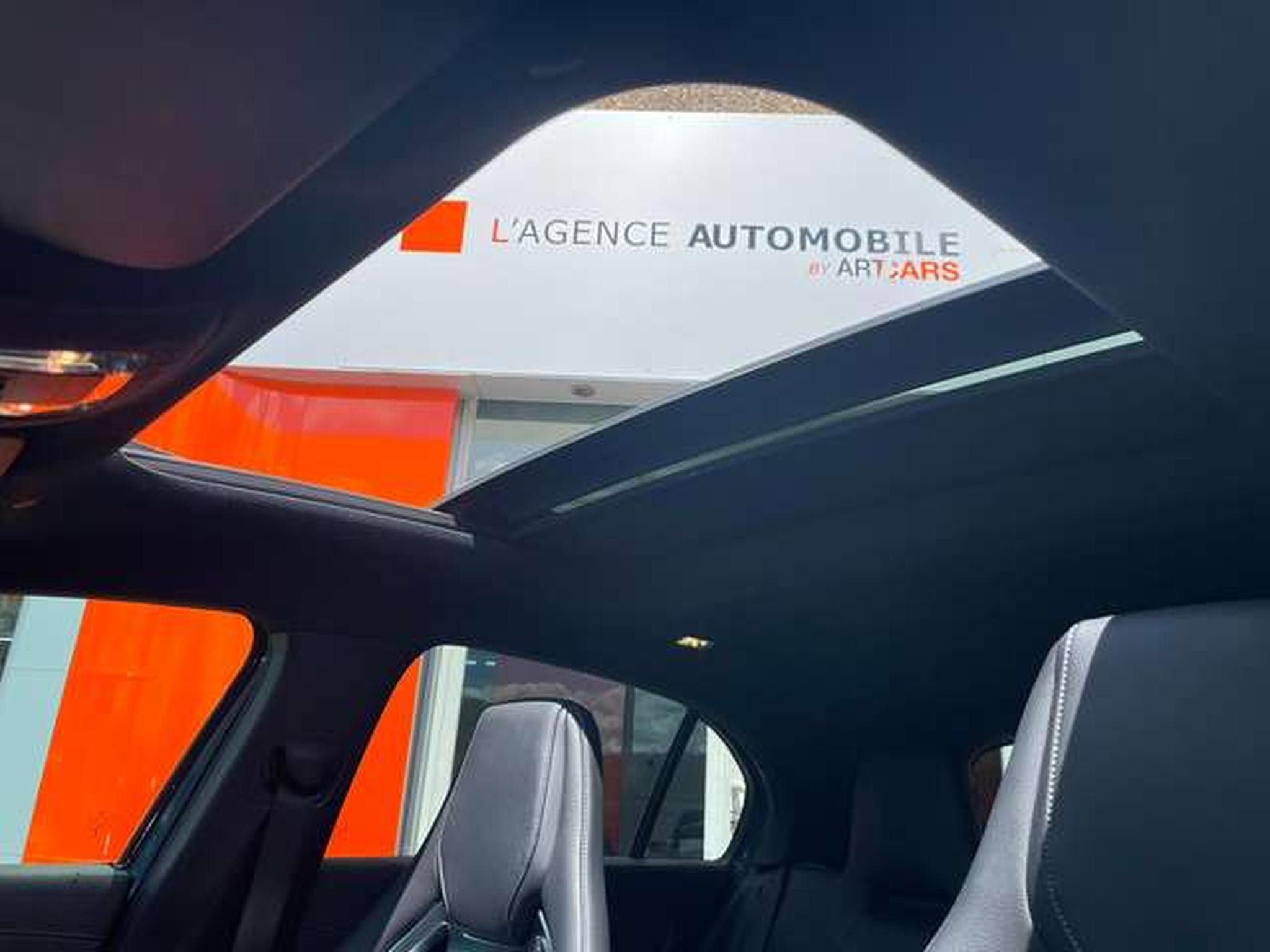 Mercedes A 35 AMG 4Matic Speedshift DCT 7G GARANTIE JUSQU'A 36 MOIS (2019) - Photo 30