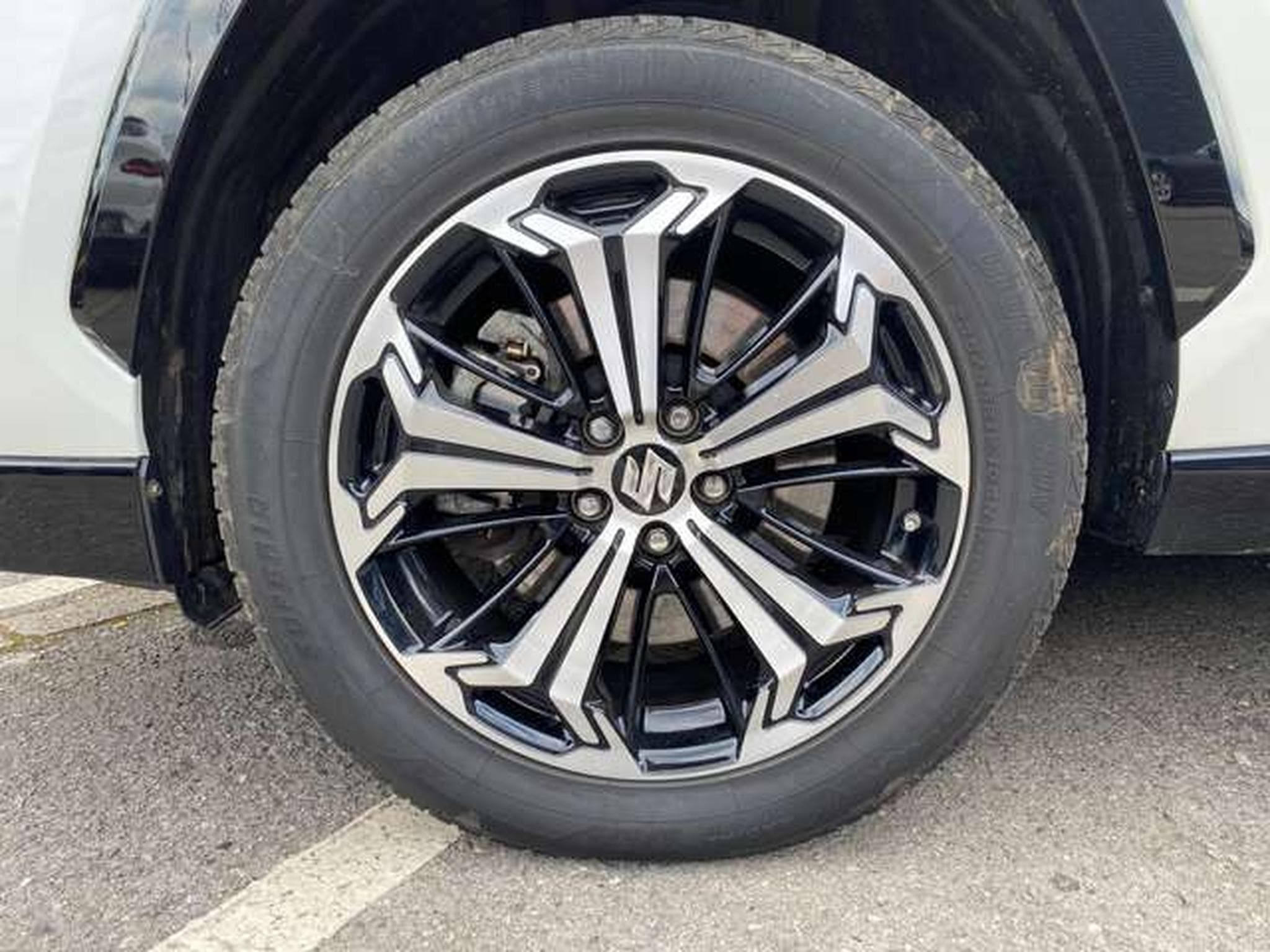 Suzuki Across Across PLUG-IN HYBRID (2022) - Photo 14
