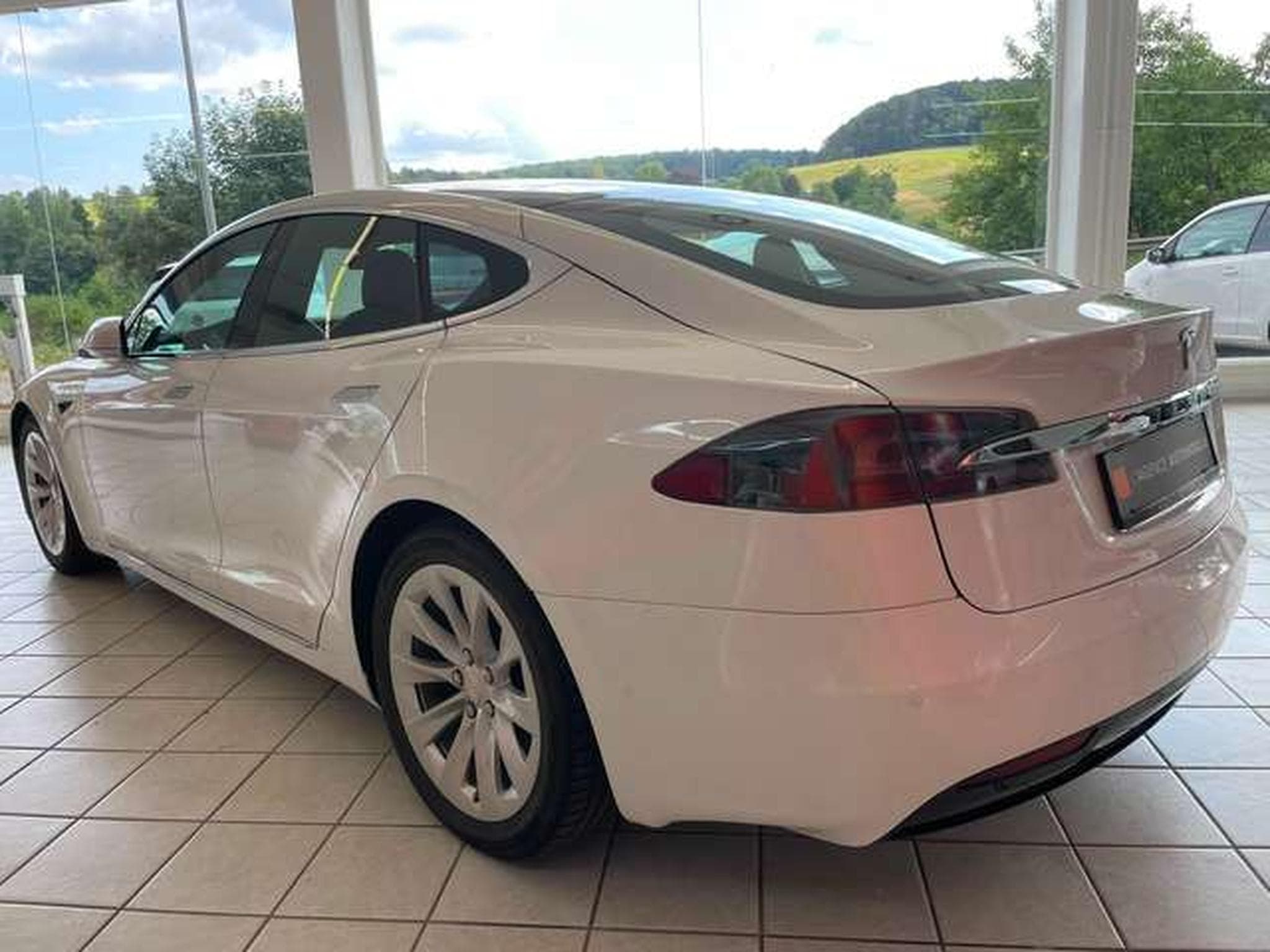 Tesla Model S GARANTIE JUSQU'A 36 MOIS (2020) - Photo 7