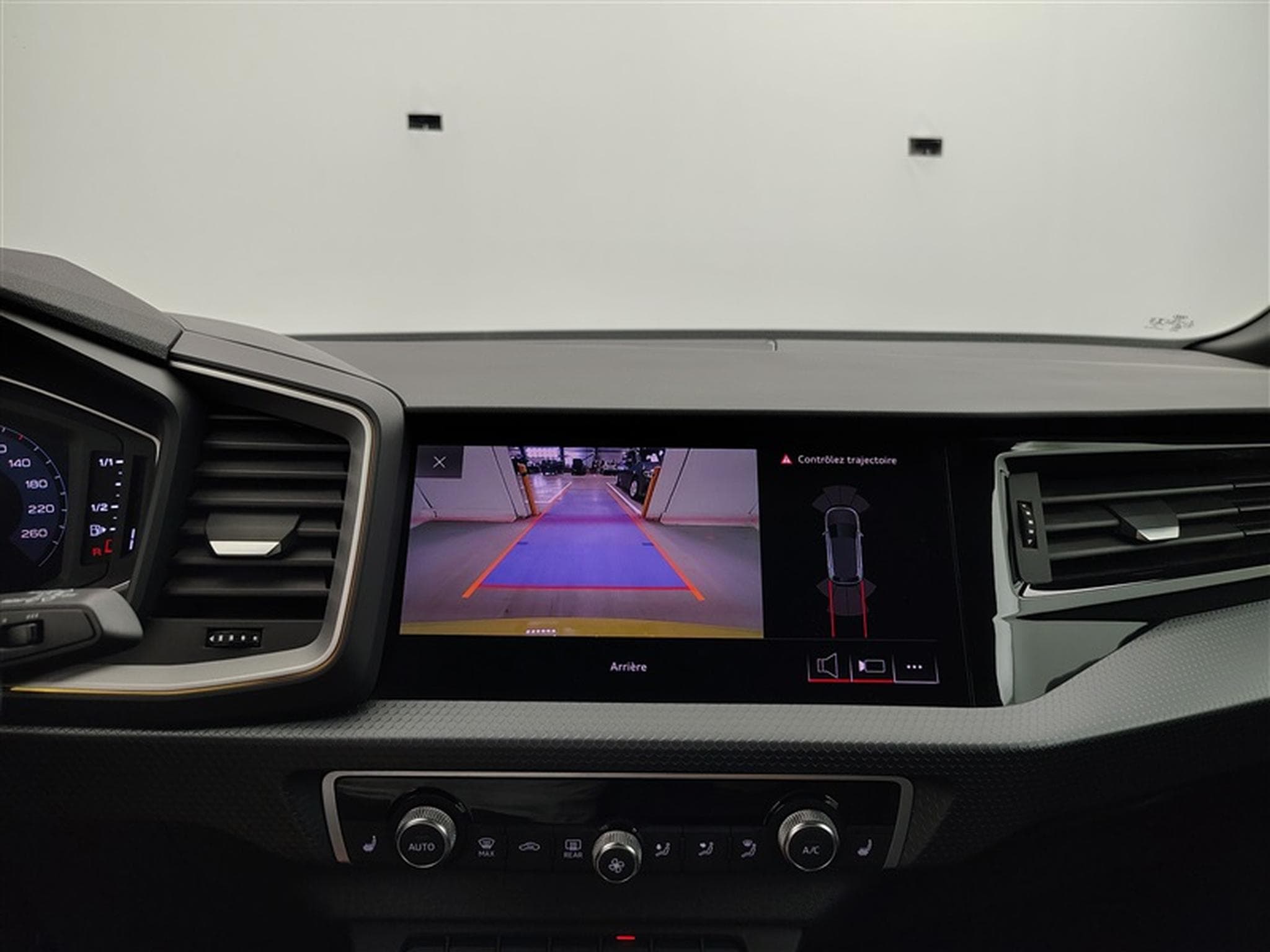 Audi A1 Sportback 30 TFSI S line CUIR/NAVI/FULL LED/JA18 (2020) - Photo 18