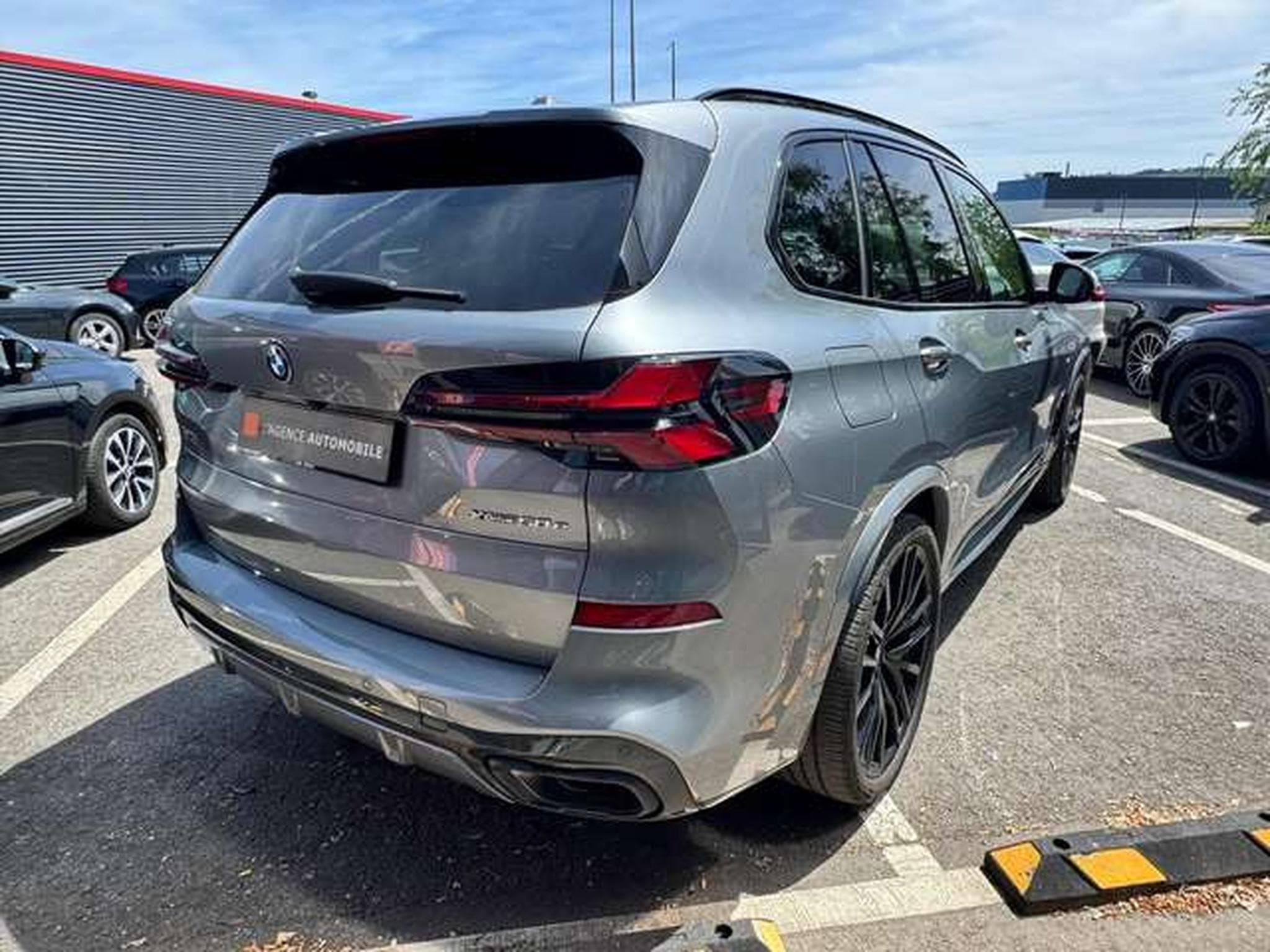 BMW X5 50e / M-sport / garantie BMW 04/2028 (2025) - Photo 5
