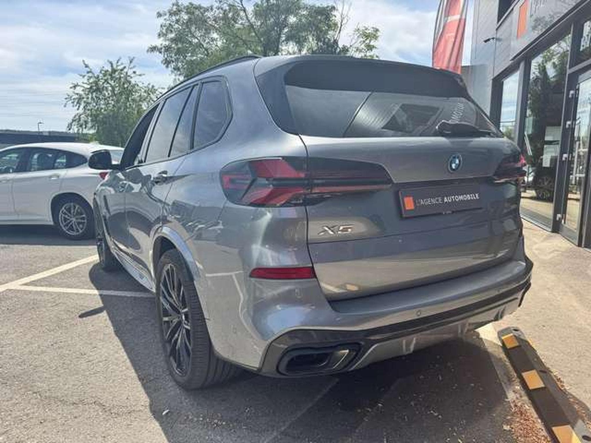 BMW X5 50e / M-sport / garantie BMW 04/2028 (2025) - Photo 7