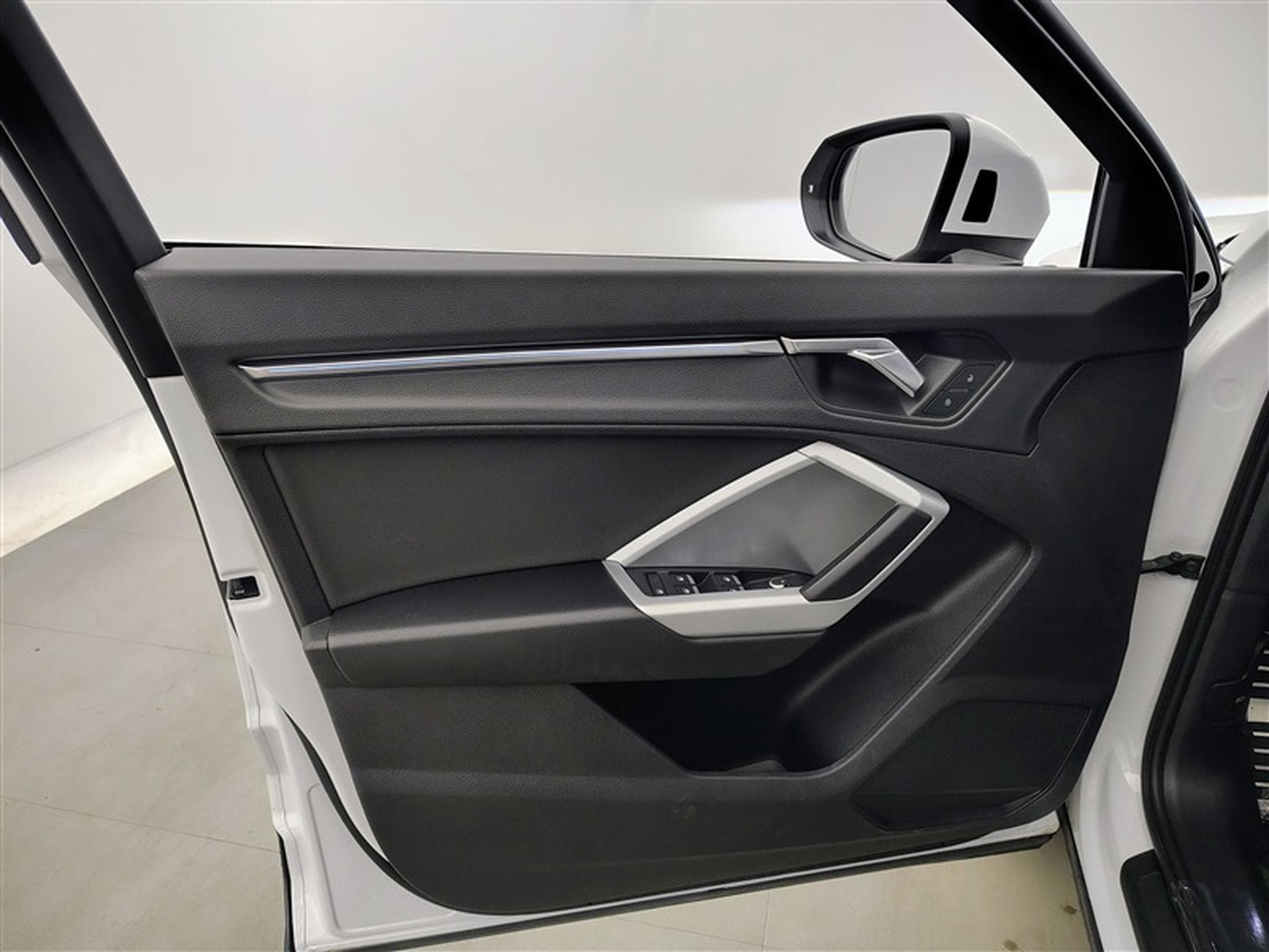 Audi Q3 Sportback 35 TFSI S-Tronic Sport CARPLAY / CAMERA / FULL LED (2021) - Photo 17