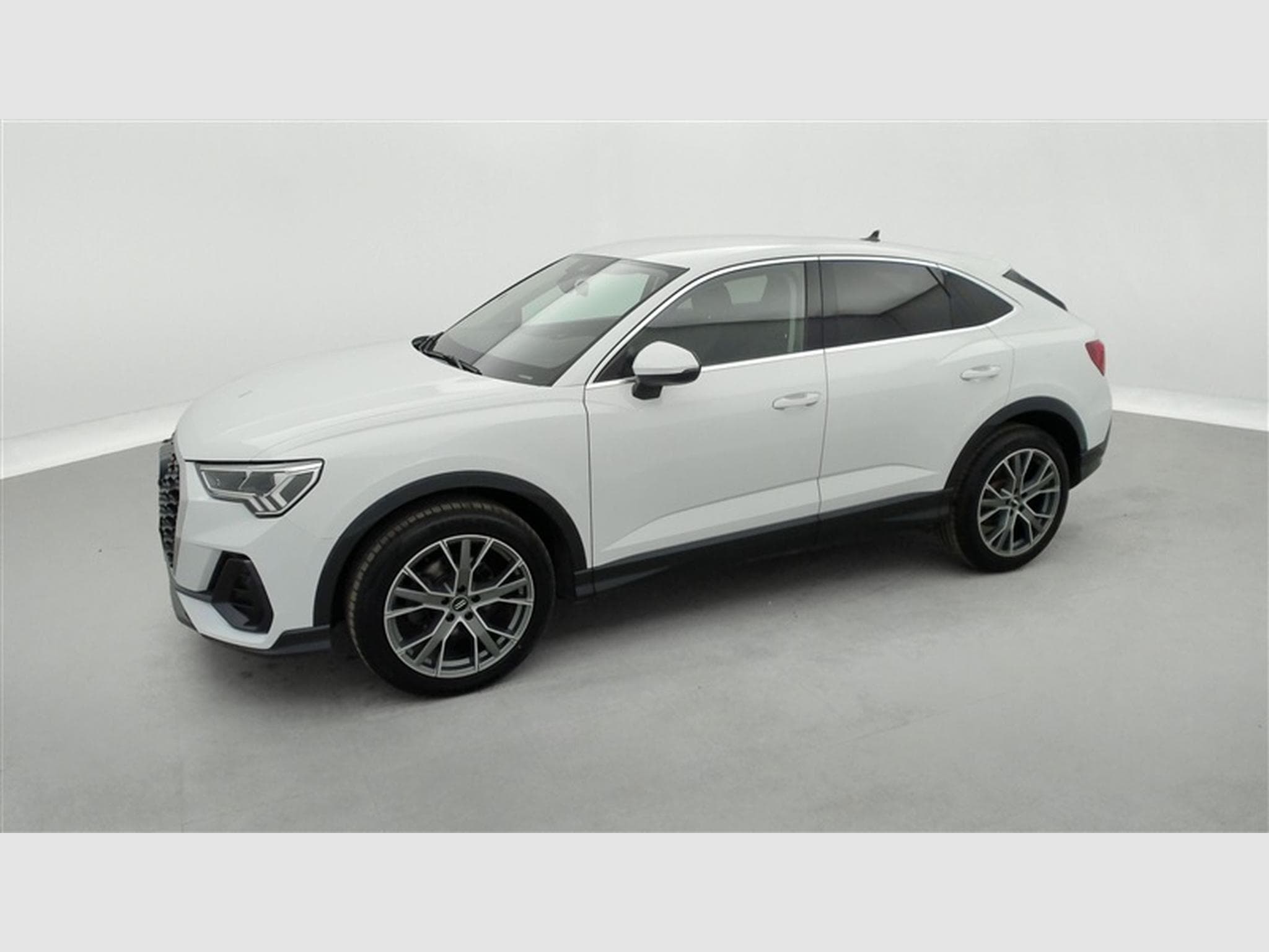 Audi Q3 Sportback 35 TFSI S-Tronic Sport CARPLAY / CAMERA / FULL LED (2021) - Photo 21