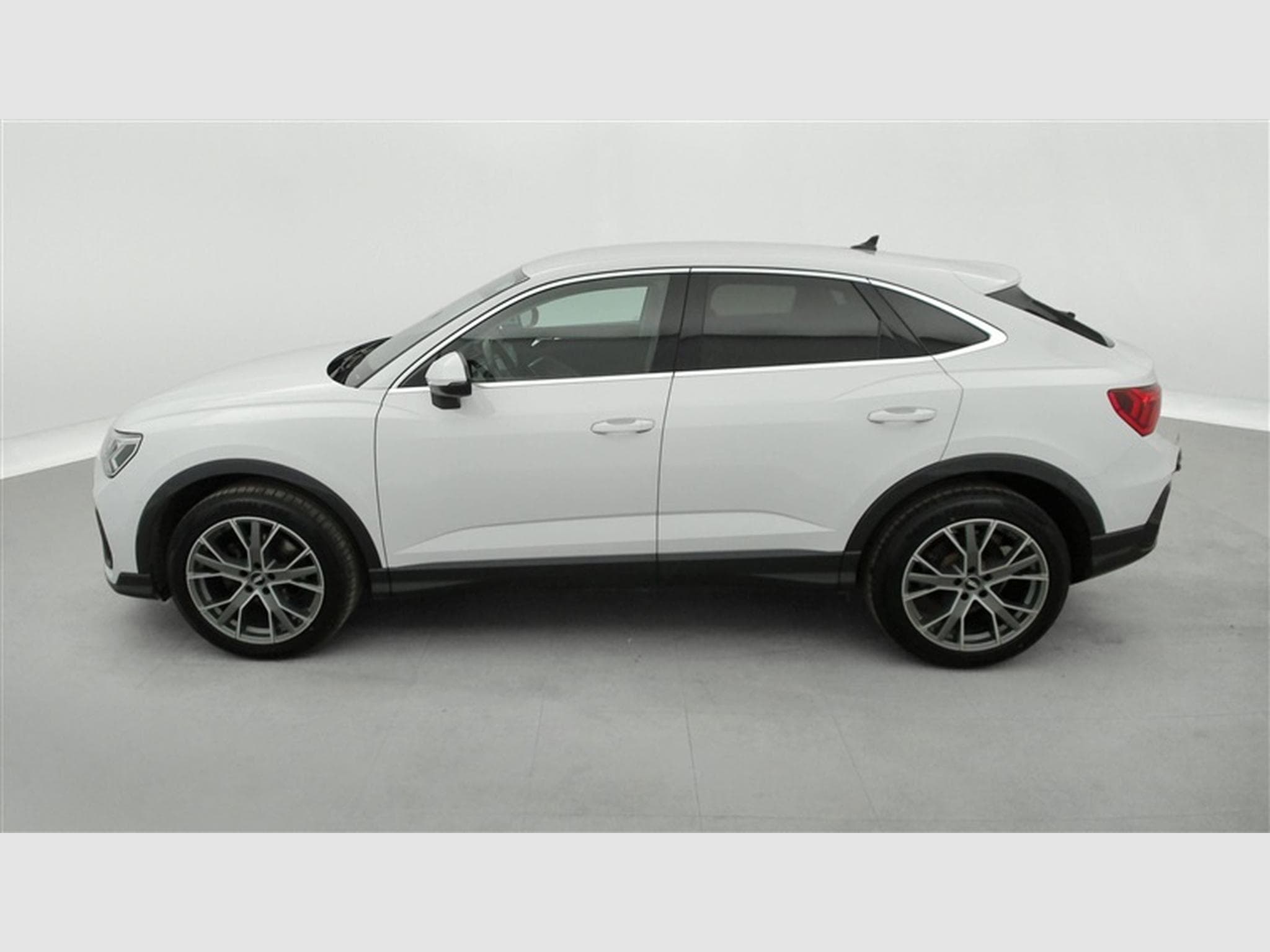 Audi Q3 Sportback 35 TFSI S-Tronic Sport CARPLAY / CAMERA / FULL LED (2021) - Photo 3