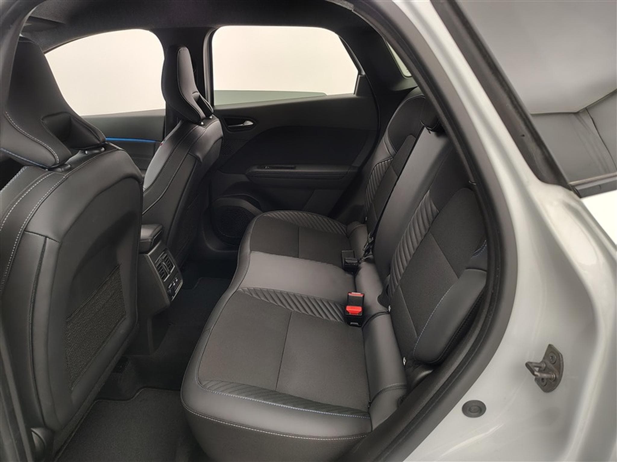 Renault Symbioz 1.6 E-TECH 145 Full Hybride Esprit Alpine NAVI/ S-CUIR/ LED (2025) - Photo 13