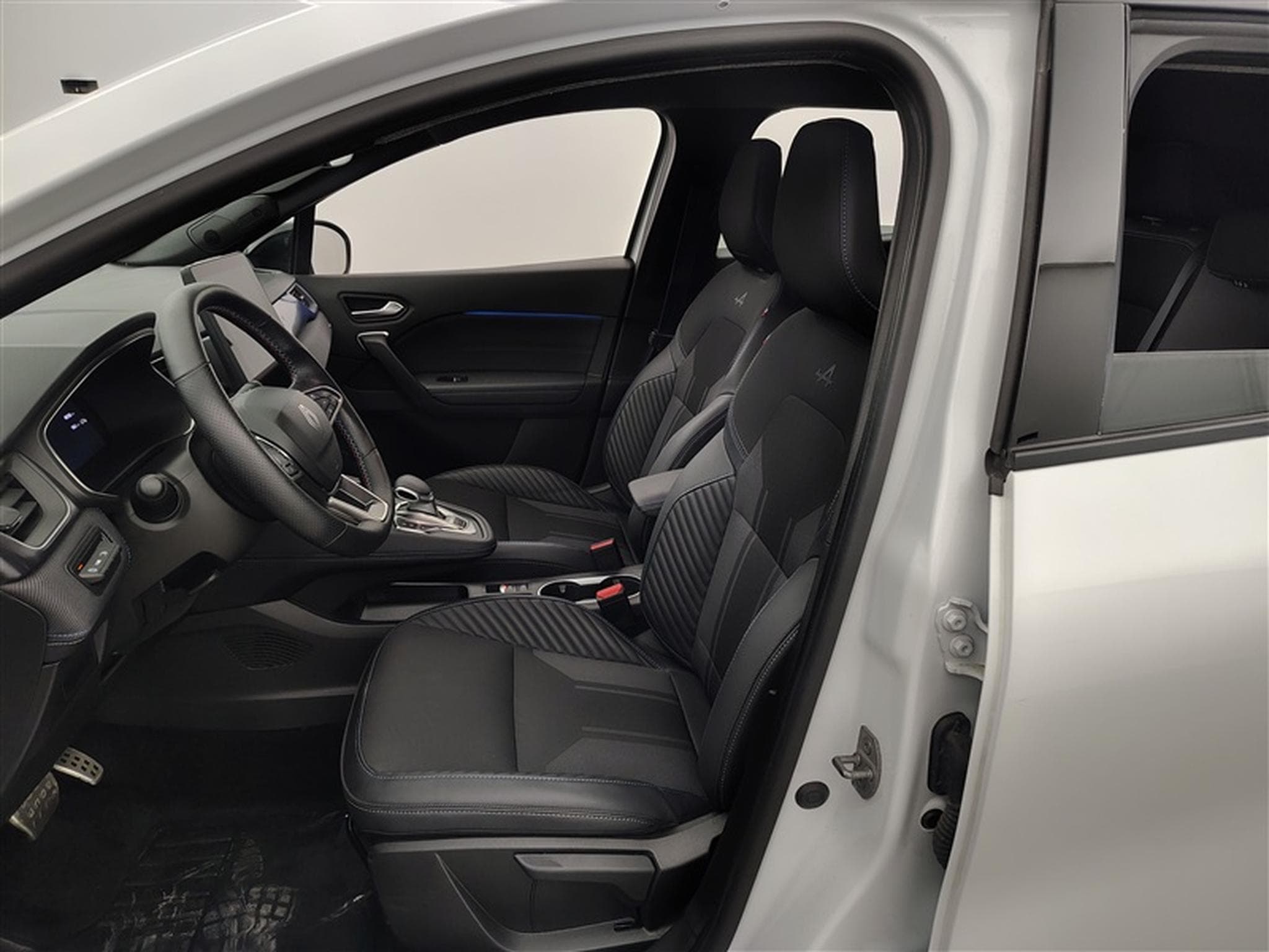 Renault Symbioz 1.6 E-TECH 145 Full Hybride Esprit Alpine NAVI/ S-CUIR/ LED (2025) - Photo 7