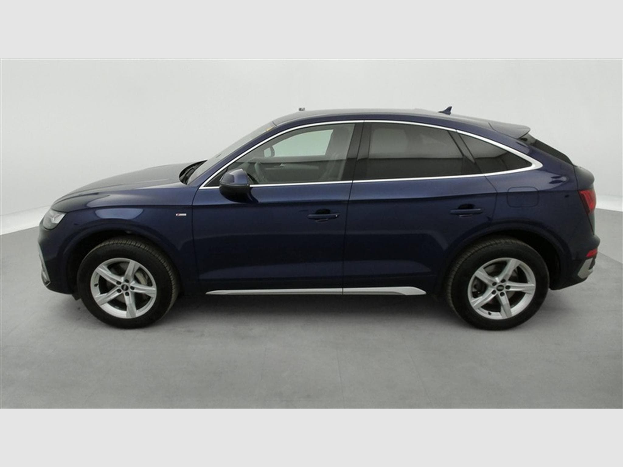 Audi Q5 Sportback PHEV 50 TFSIe Quattro S-Line NAVI / CAMERA (2022) - Photo 3