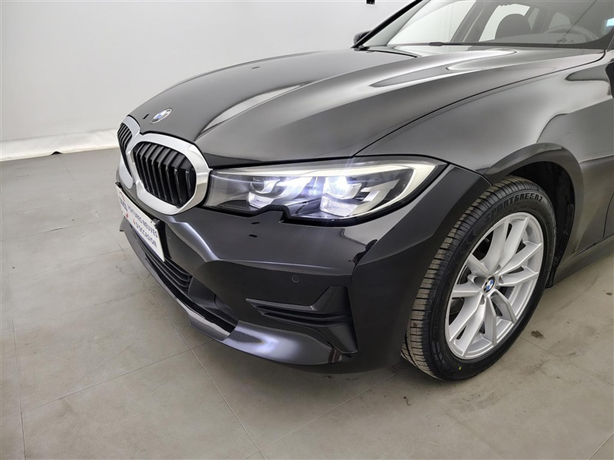 BMW 318 318 d Touring NAVI/TO PANO/FULL LED/JA17/PDC (2020) - Photo 15