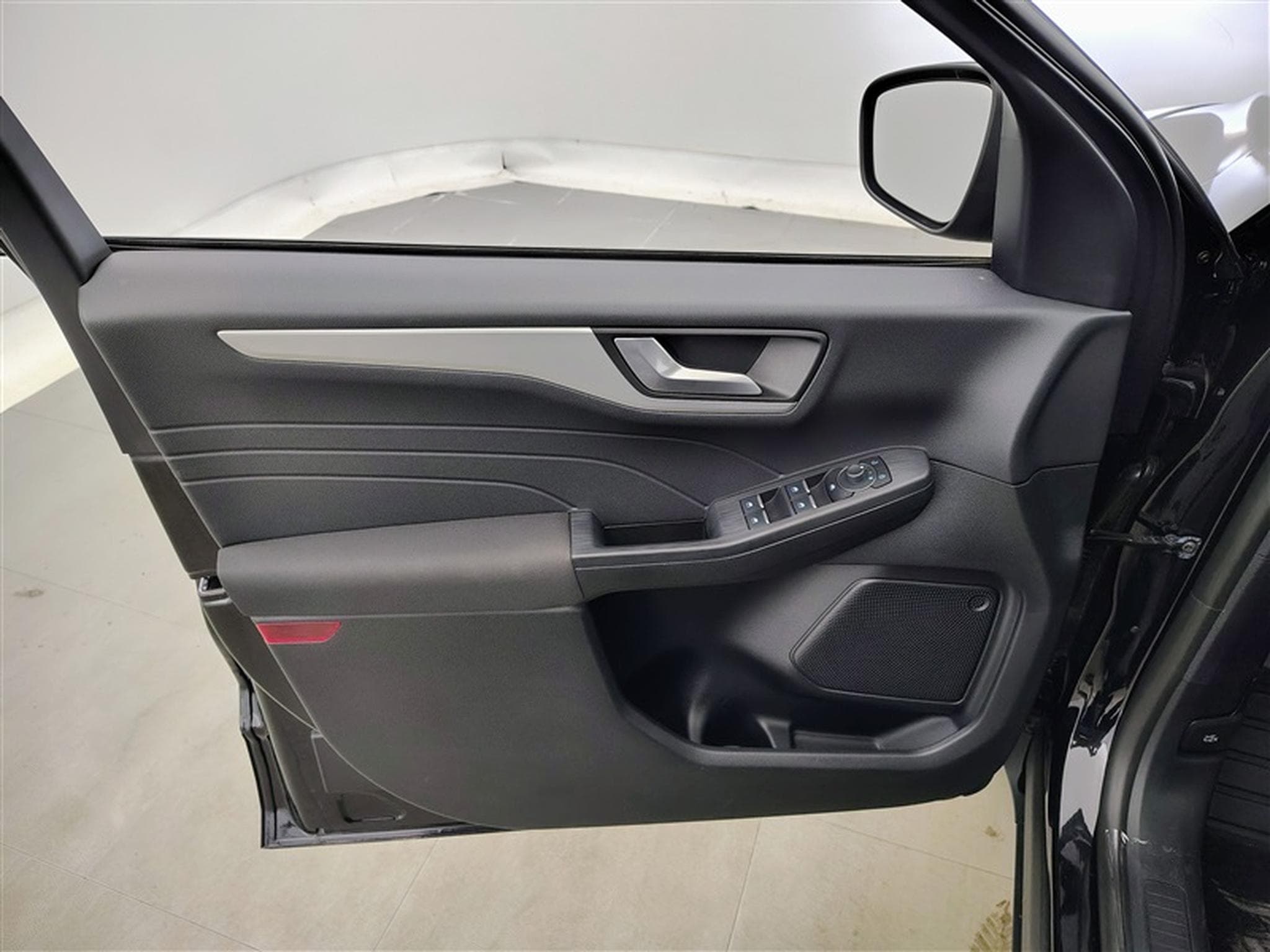 Ford Kuga 1.5 EcoBoost Connect NAVI / FULL LED / PDC AV+AR (2024) - Photo 17