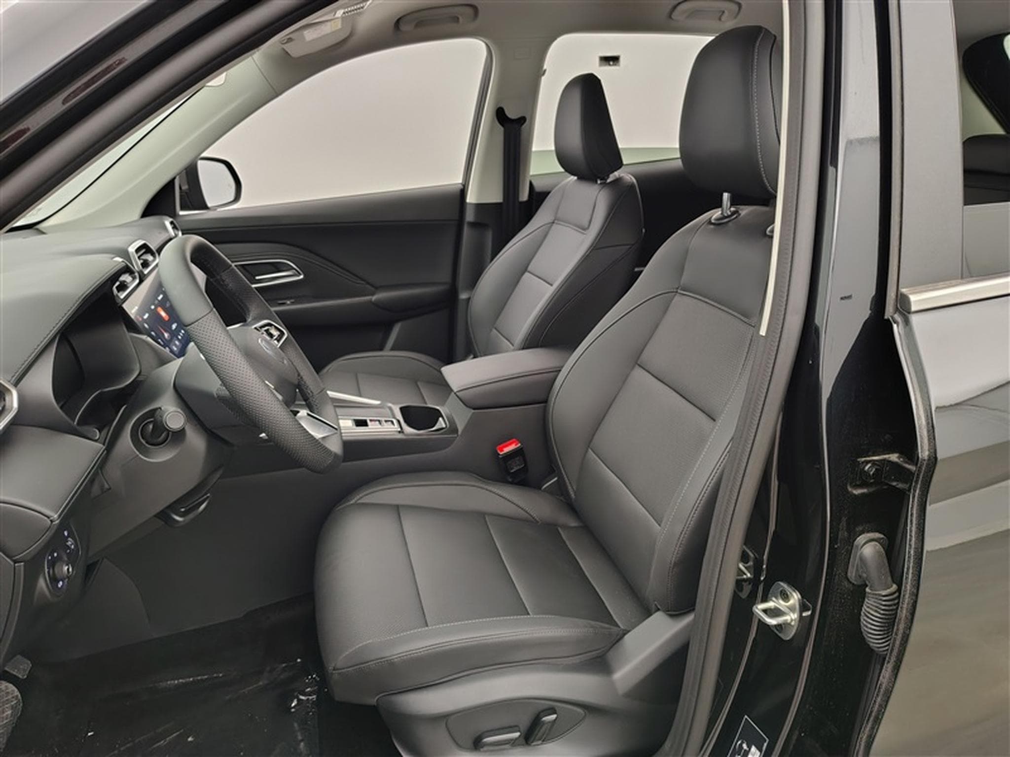 MG ZS 1.5 Hybrid+ Luxury NAVI / CAMERA / CARPLAY / ALU (2026) - Photo 7